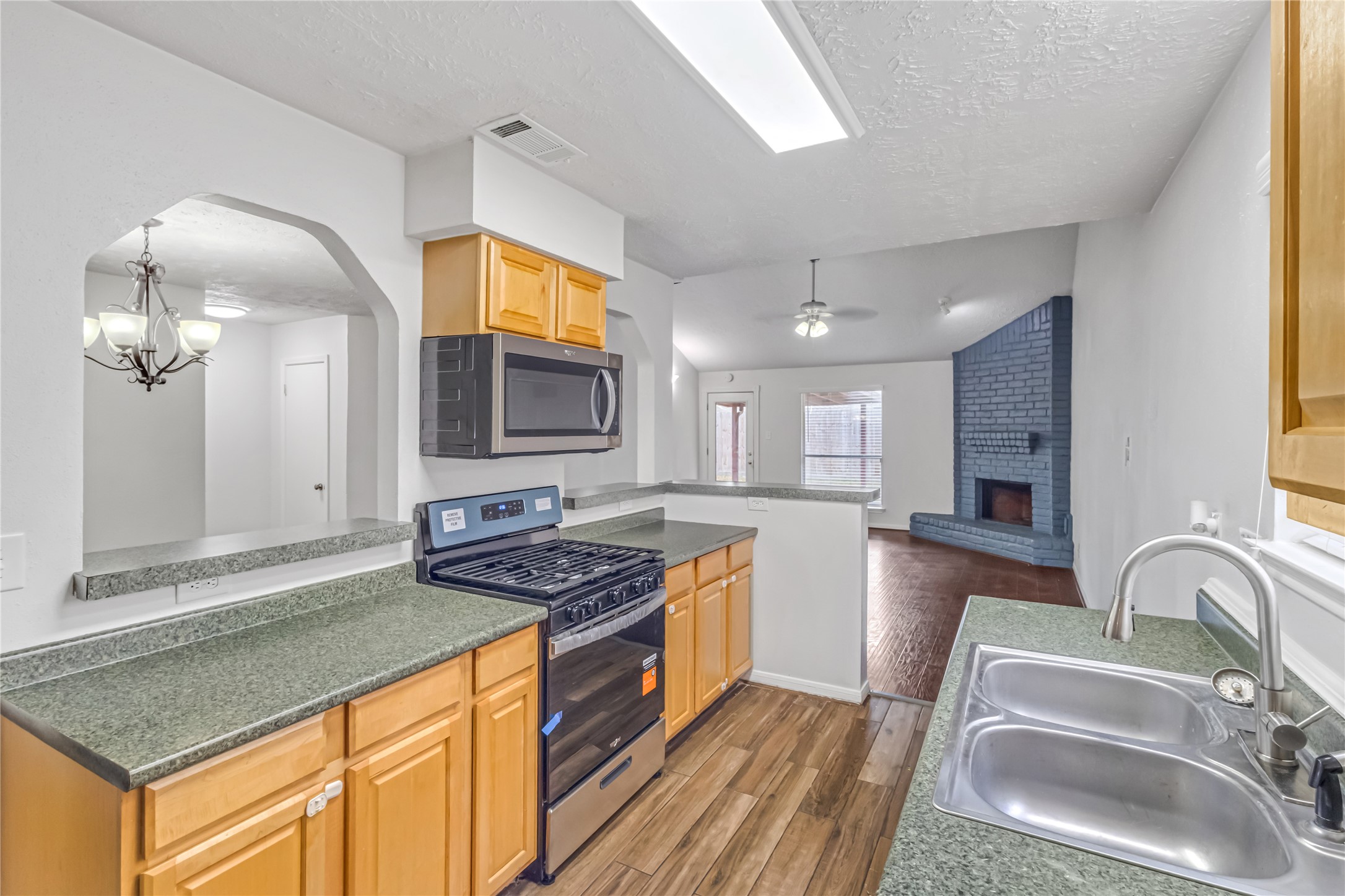 1915 Crosscoach Lane, Katy, TX 77449