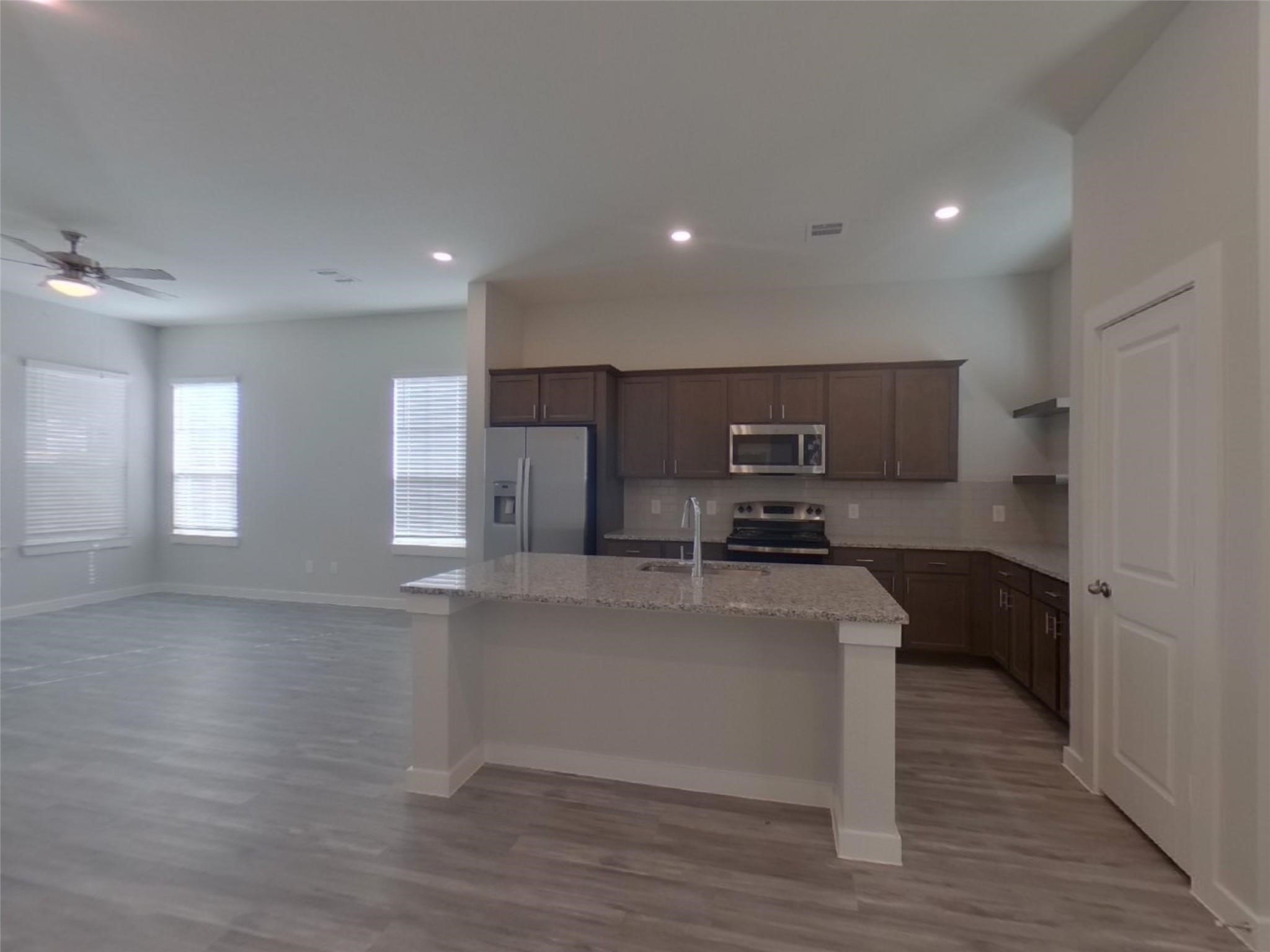 9835 Willow Creek Commerce Drive, #110, Tomball, TX 77375