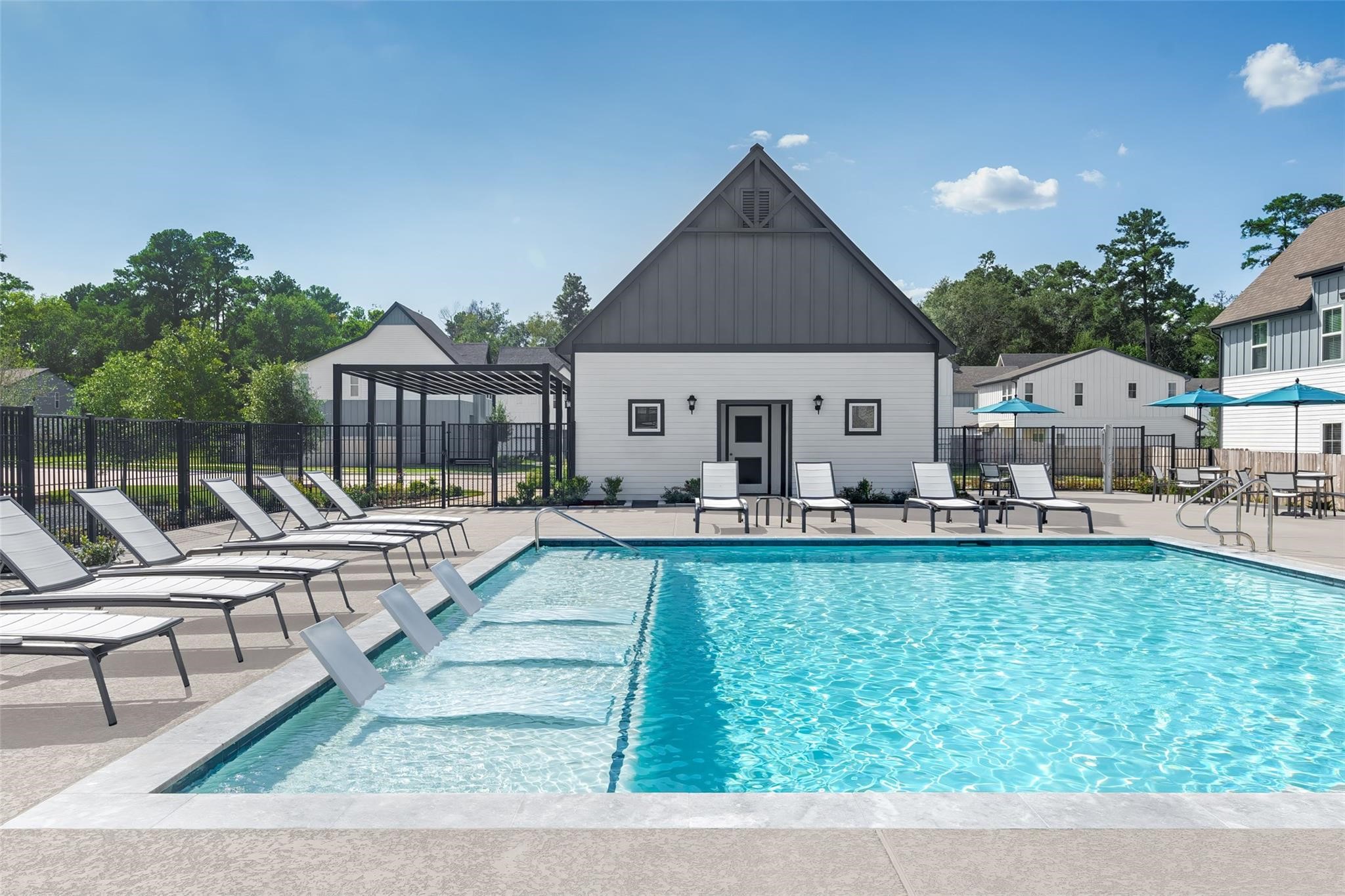 9835 Willow Creek Commerce Drive, #110, Tomball, TX 77375