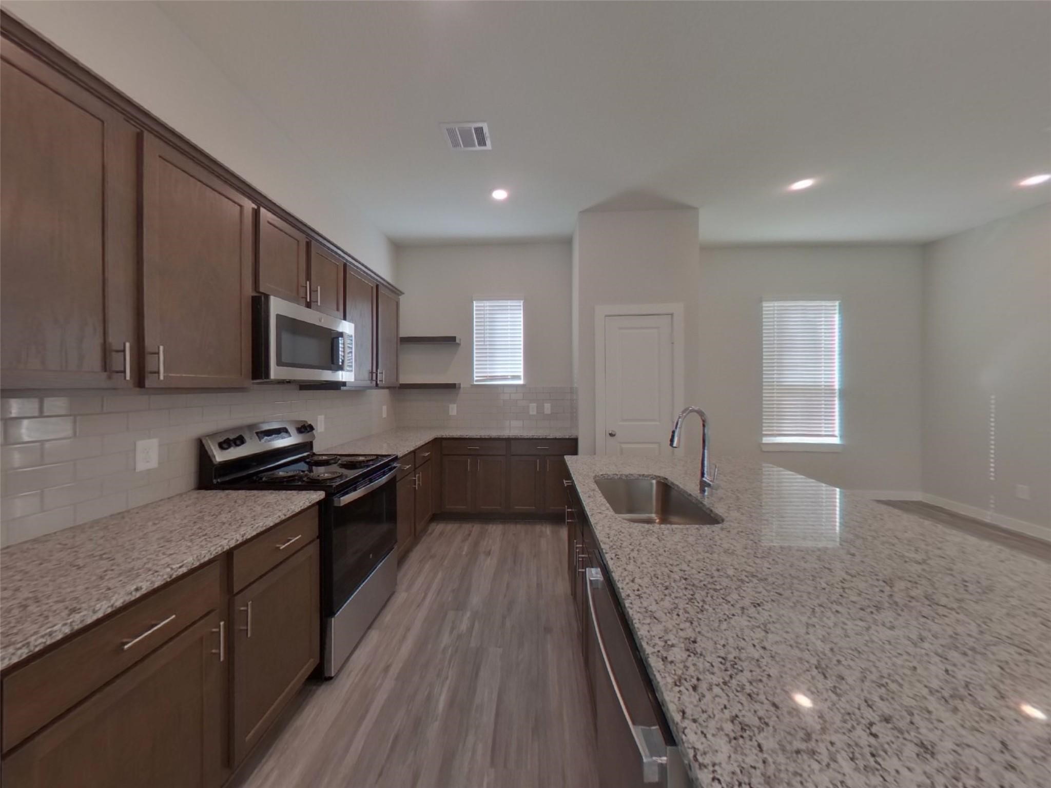 9835 Willow Creek Commerce Drive, #110, Tomball, TX 77375
