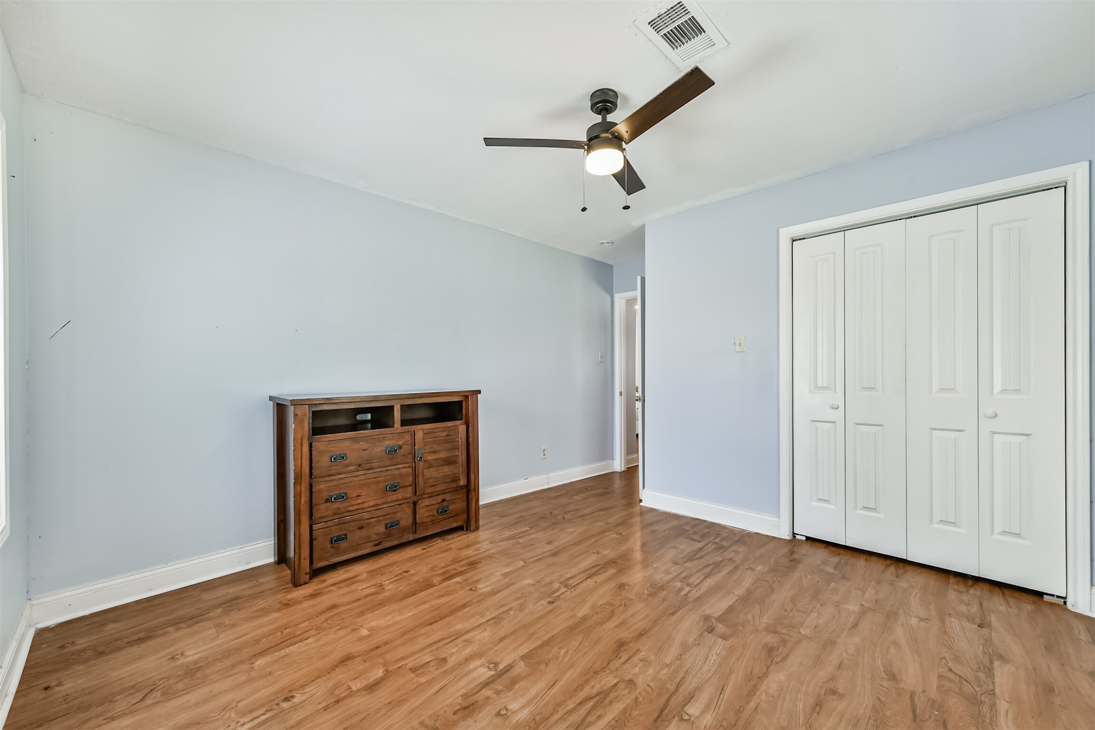 9101 Lazy Lane, Hitchcock, TX 77563
