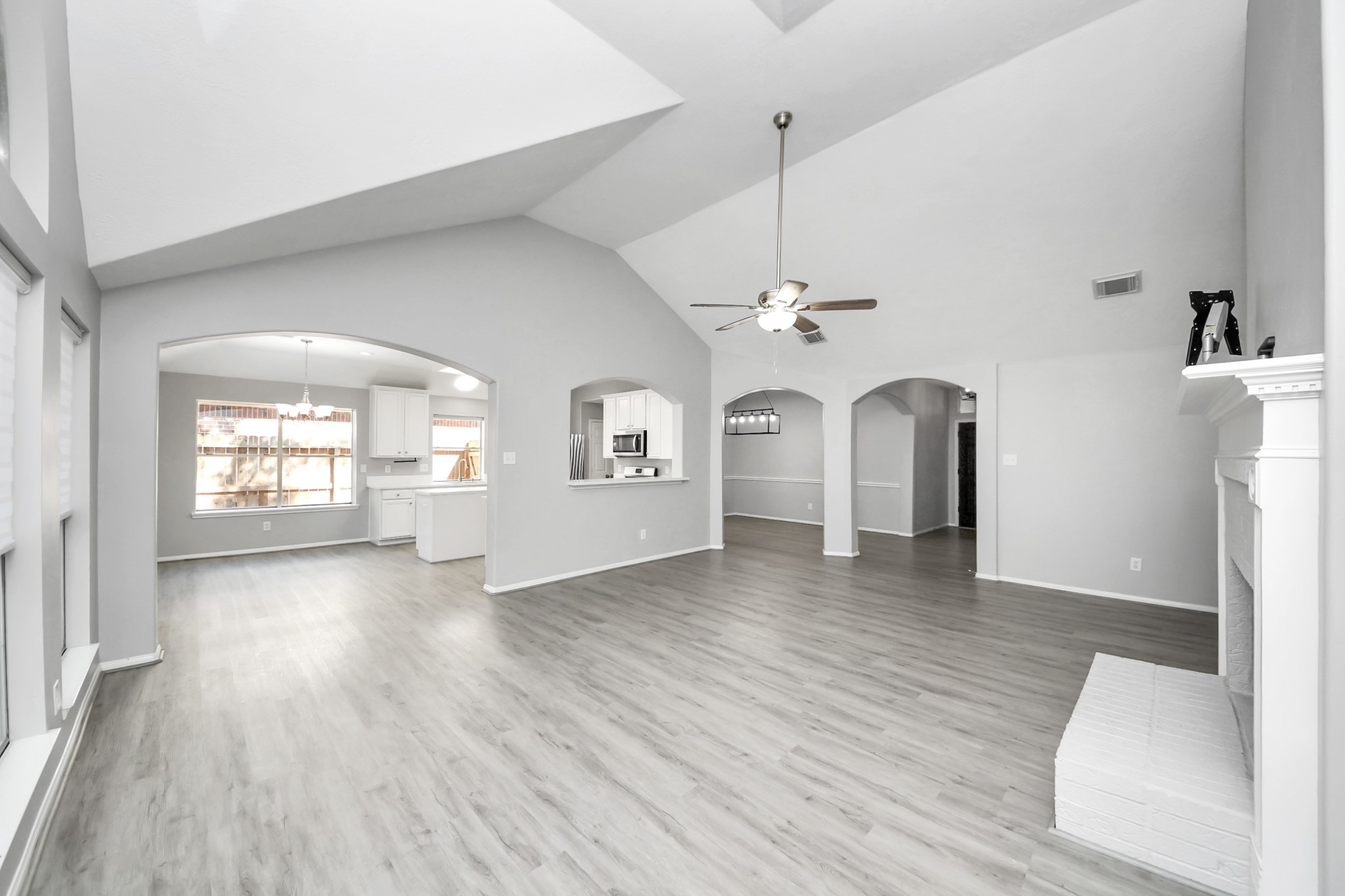 2127 Grovewood Park, Conroe, TX 77385