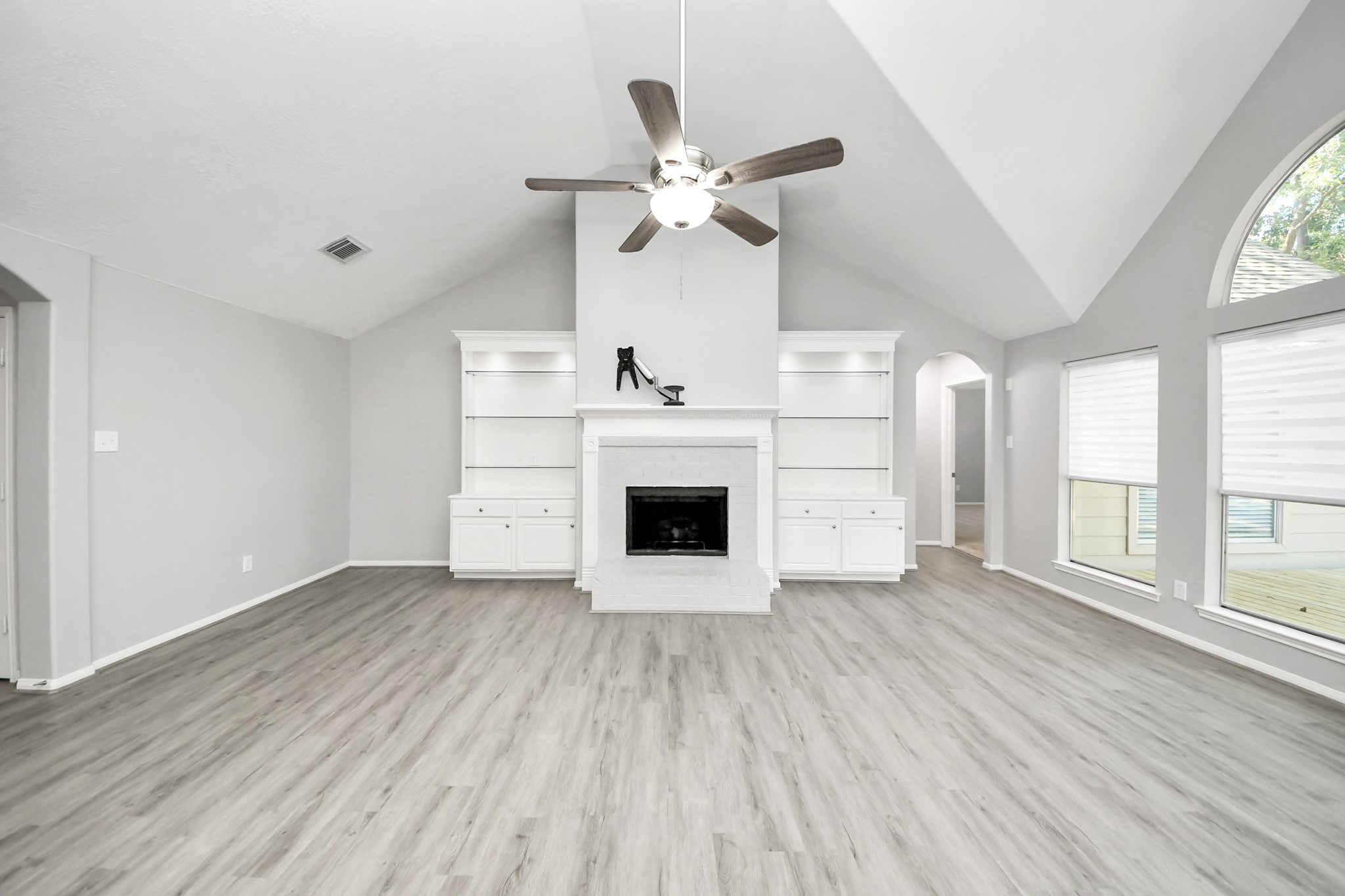 2127 Grovewood Park, Conroe, TX 77385