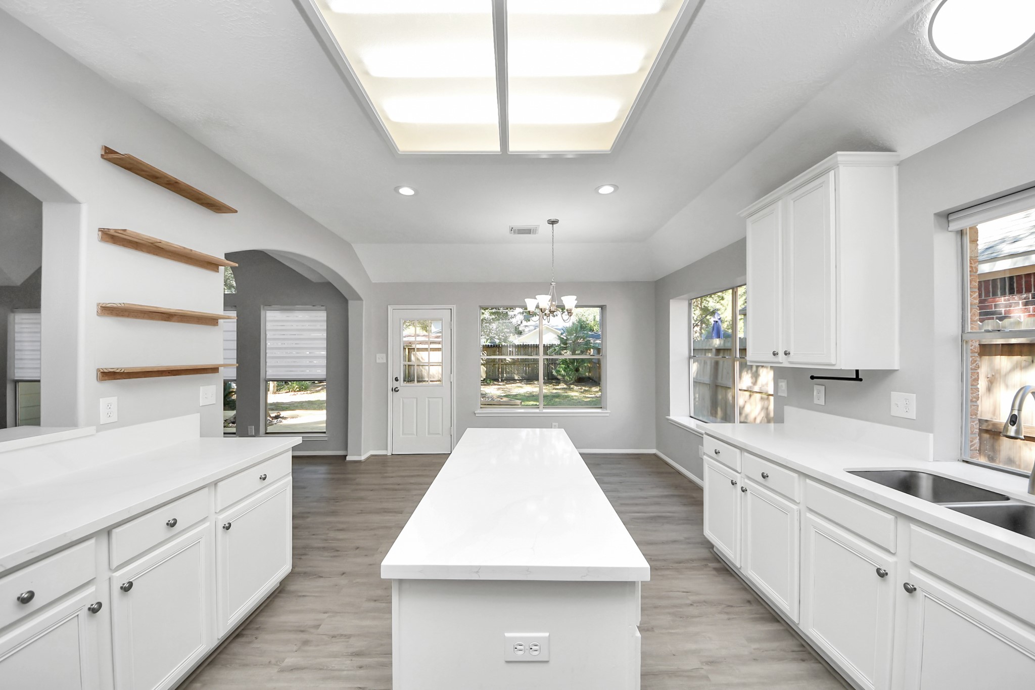 2127 Grovewood Park, Conroe, TX 77385