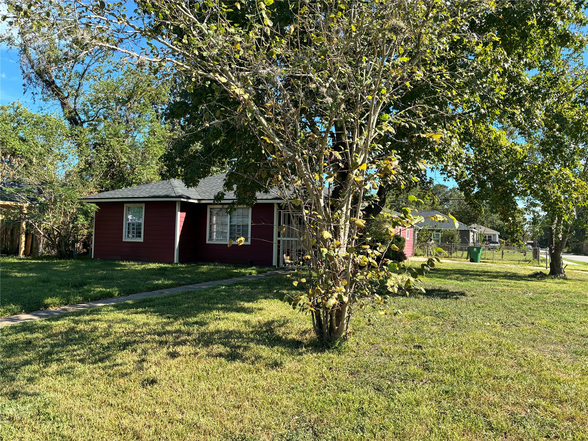 7302 Lakewood Drive, Houston, TX 77016