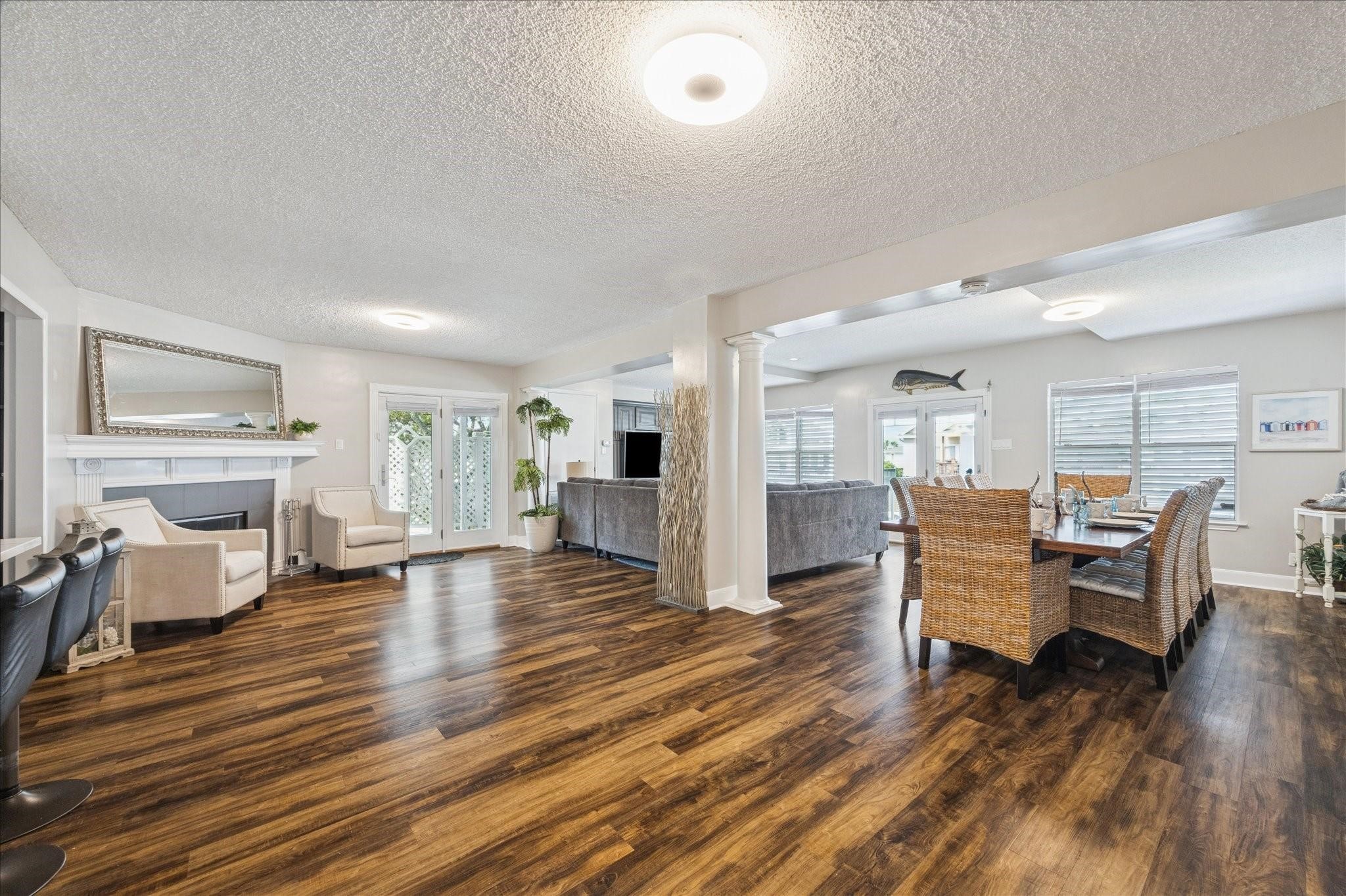Dining Living kitchen all one area for large gatherings.