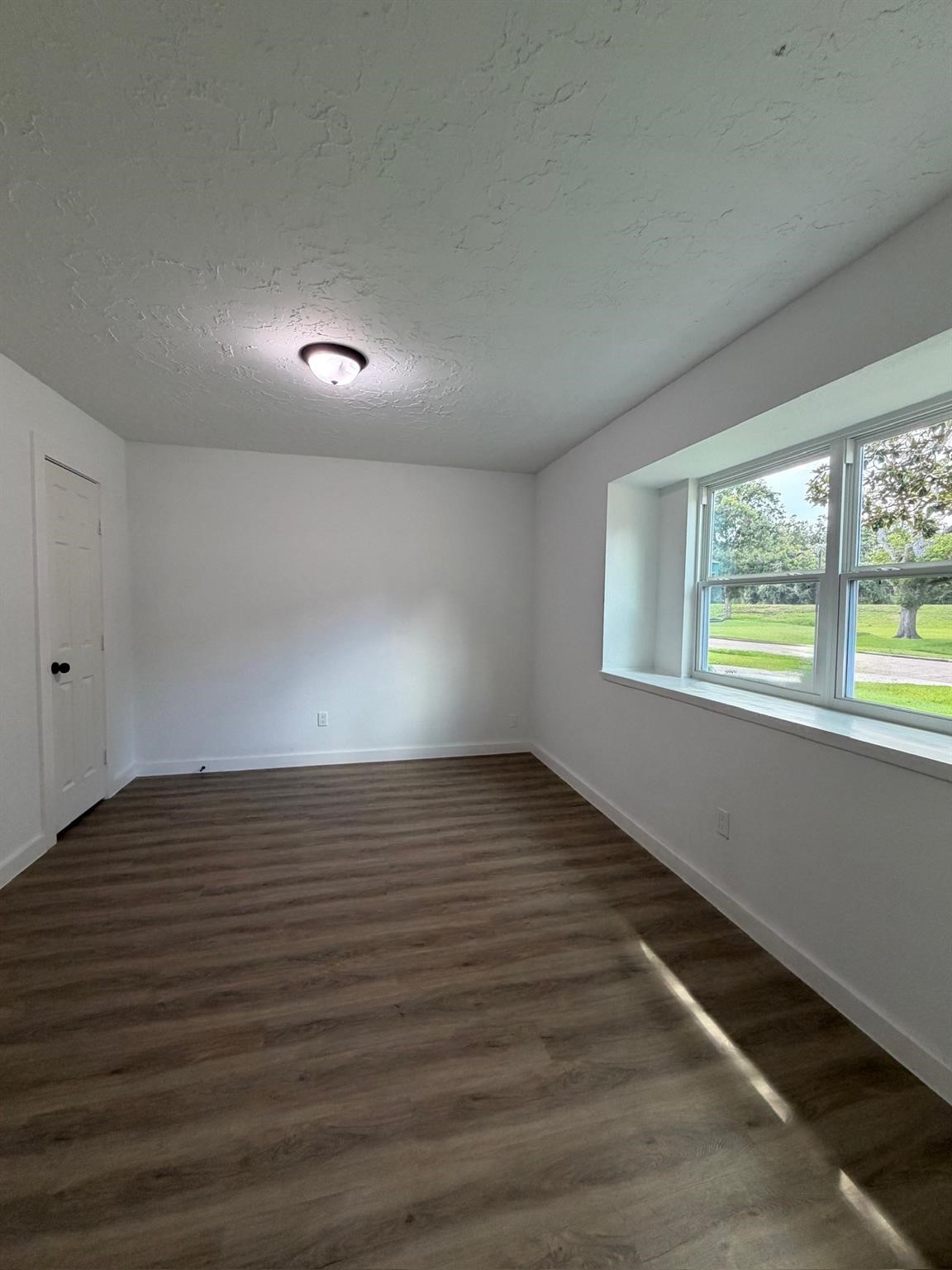 606 Old Colony Drive, Richmond, TX 77406