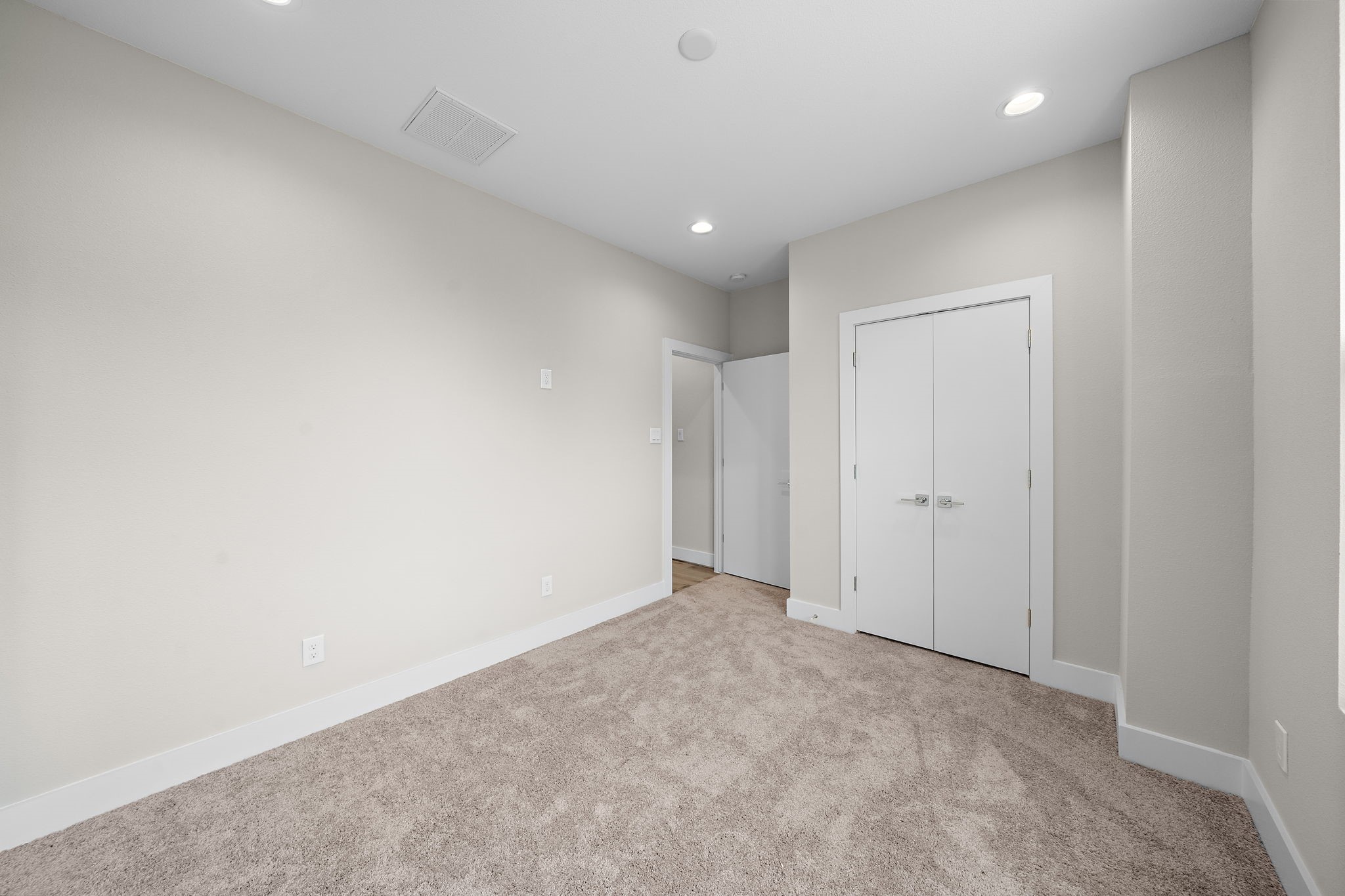 8120 Esther Acres Lane, Houston, TX 77088