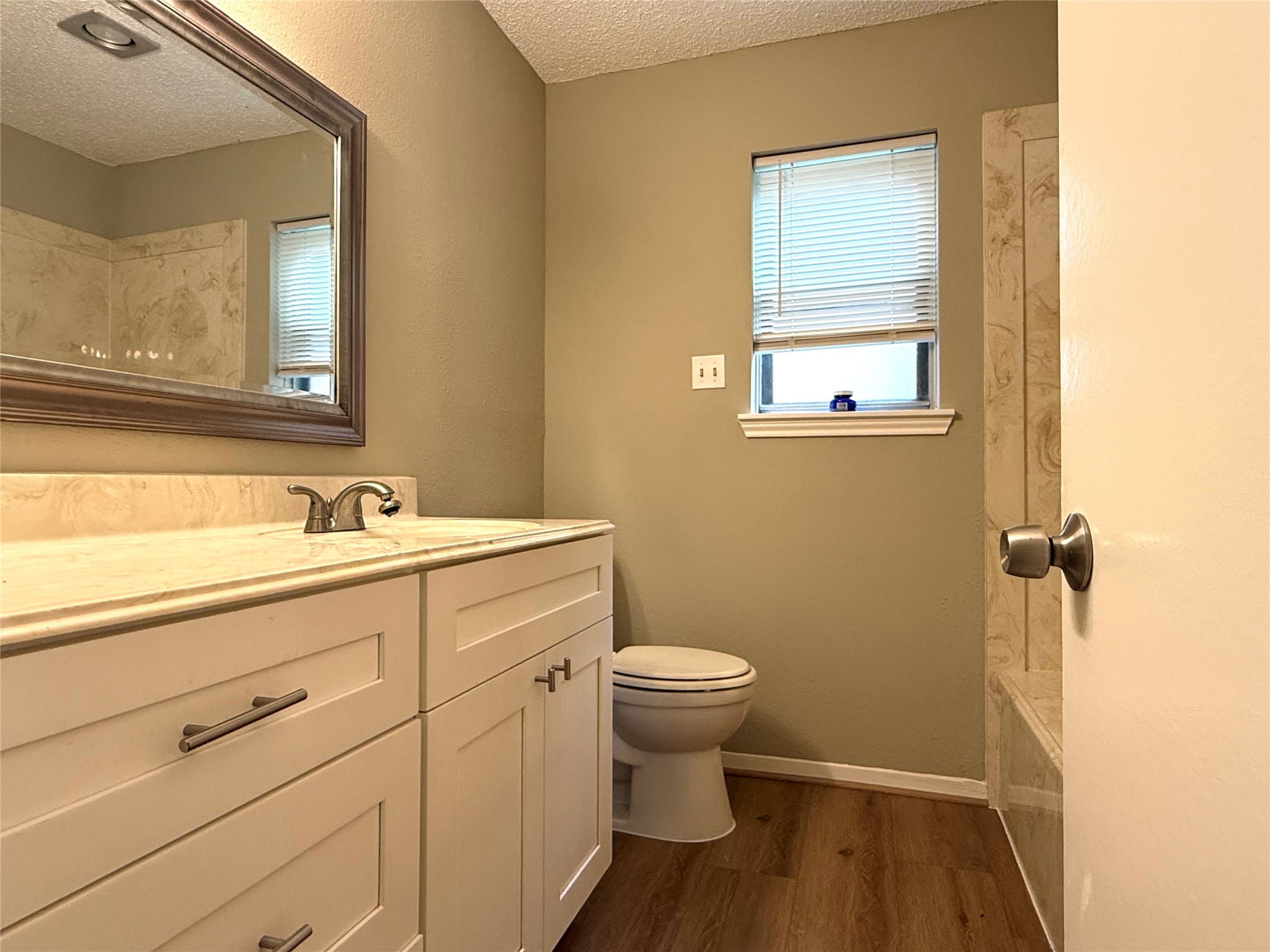 3022 Mosby Drive, Sugar Land, TX 77479
