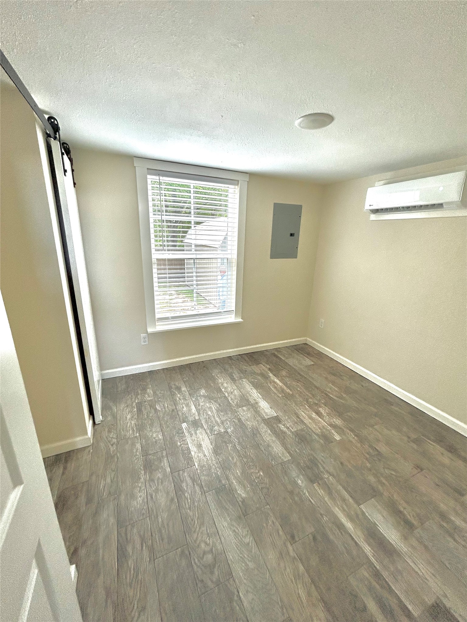 3008 Calhoun Street, Bacliff, TX 77518