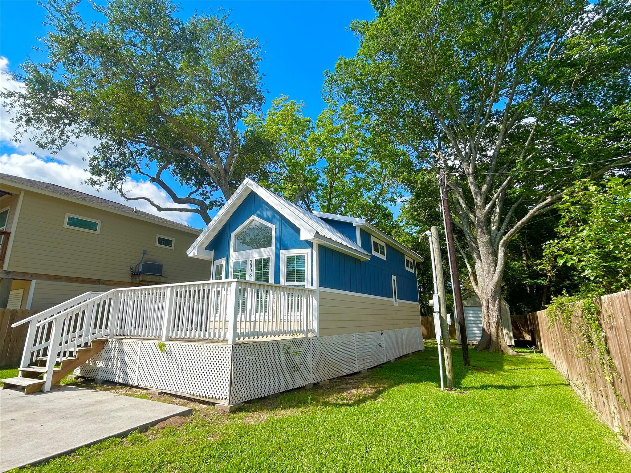 3008 Calhoun Street, Bacliff, TX 77518