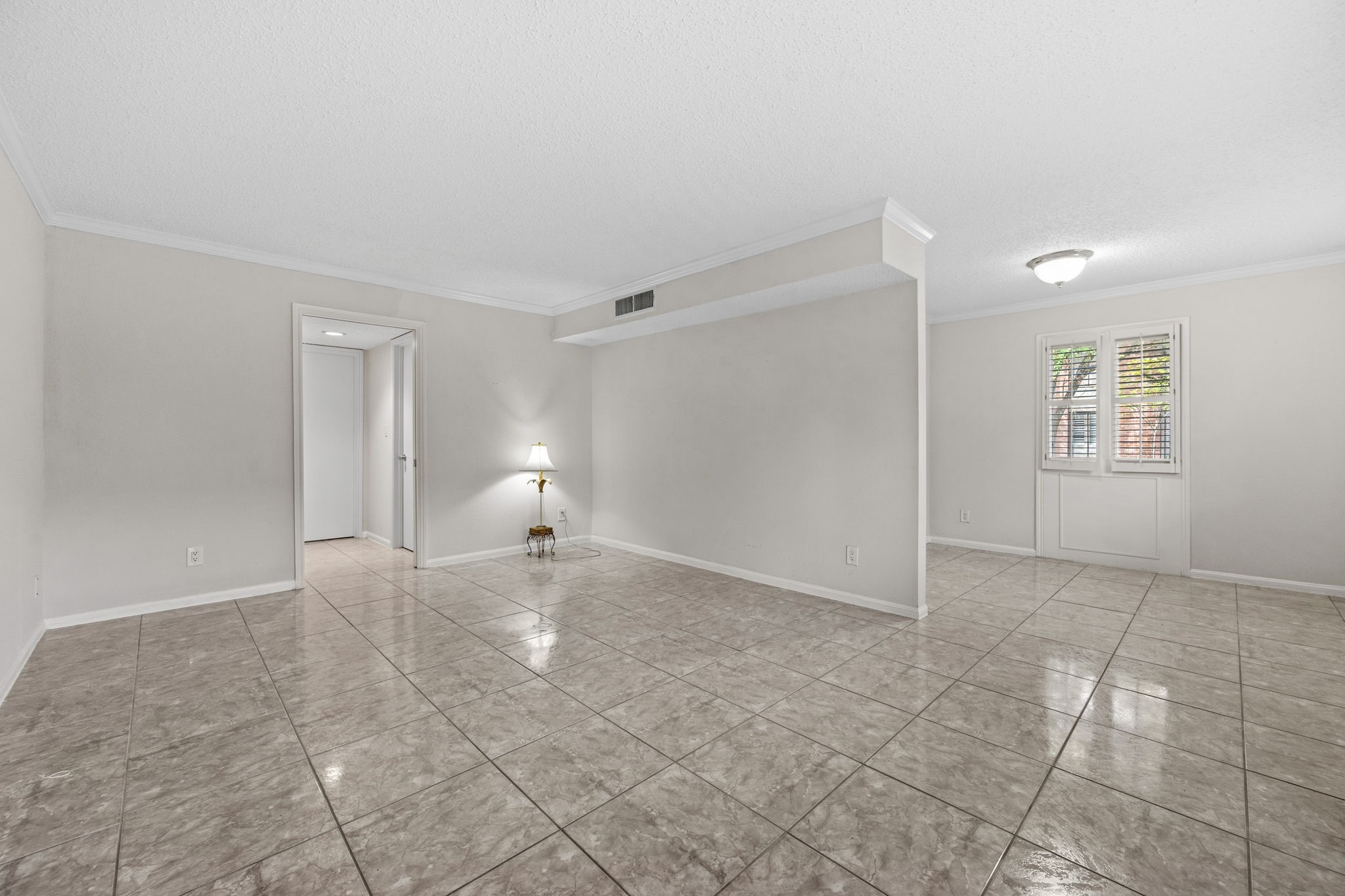 6423 Bayou Glen Road, Houston, TX 77057