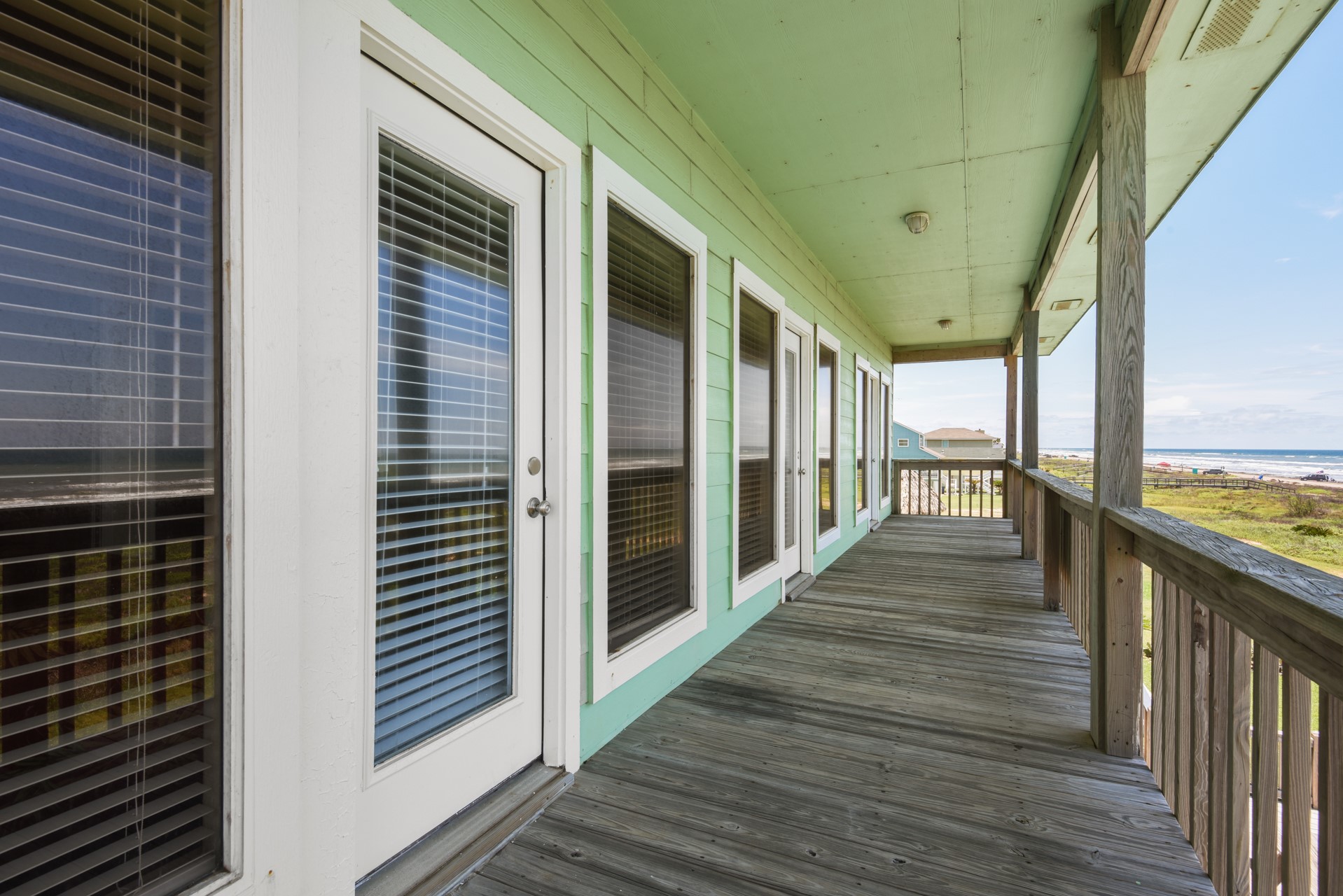2438 Bluewater Highway, Surfside Beach, TX 77541