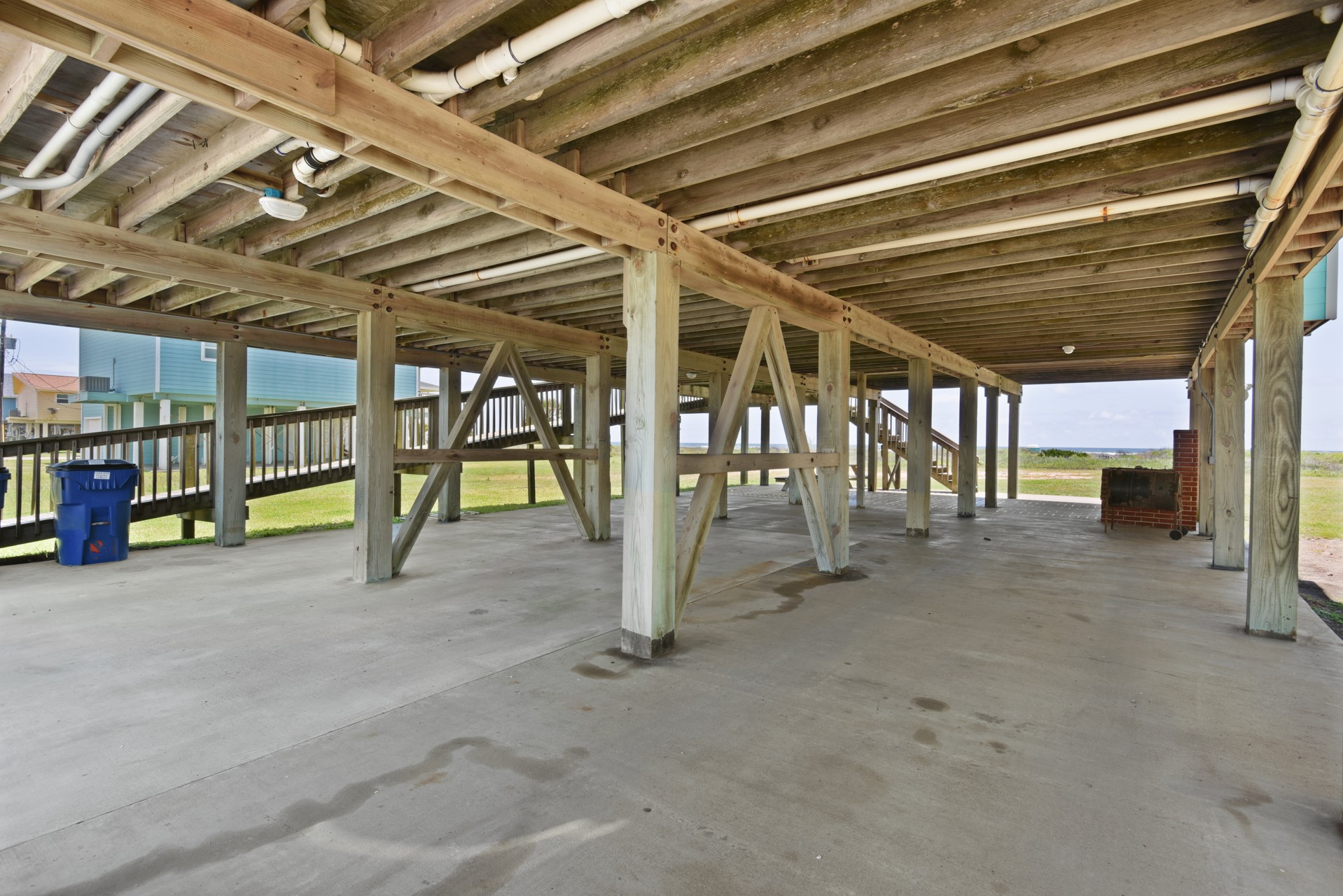 2438 Bluewater Highway, Surfside Beach, TX 77541