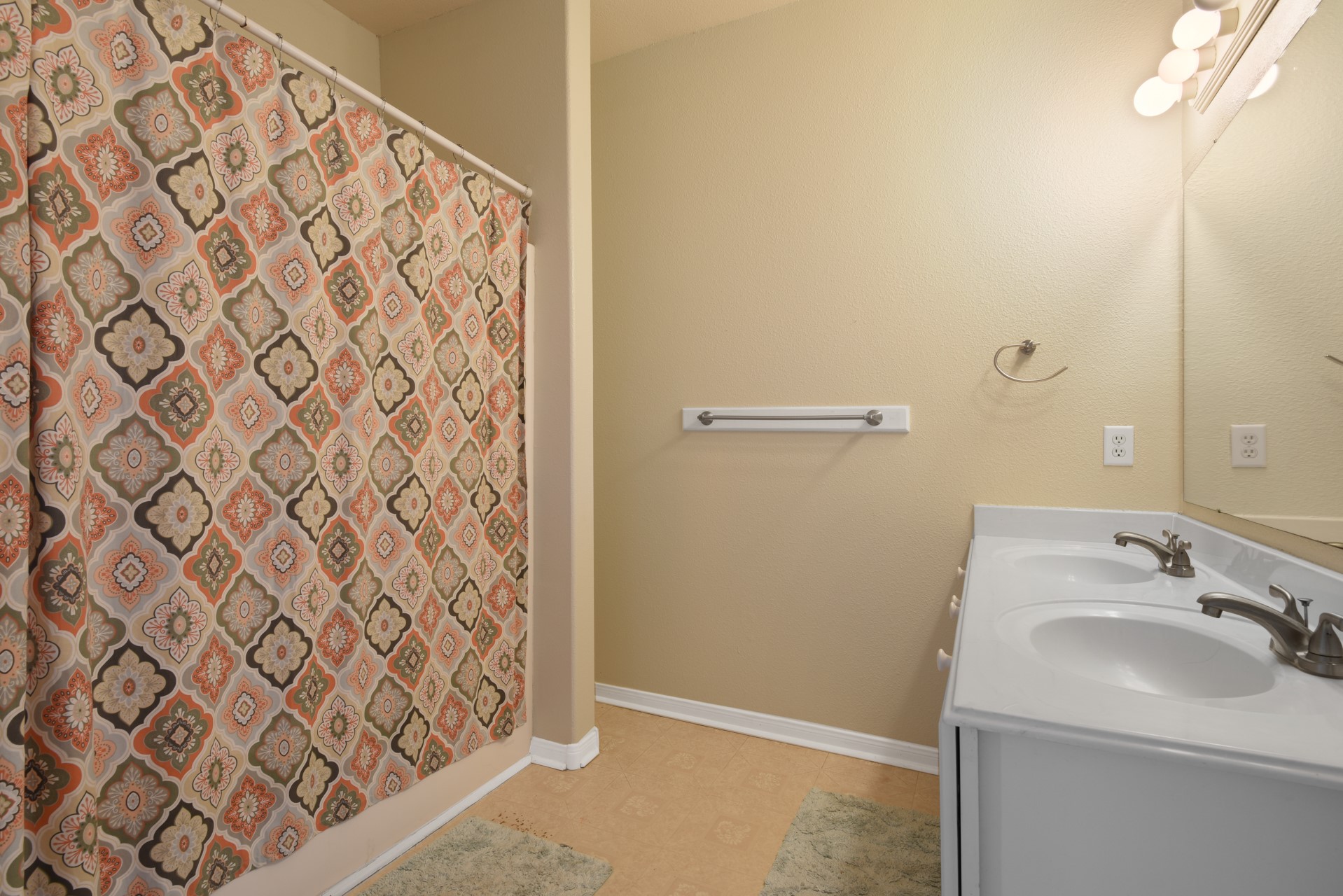 2438 Bluewater Highway, Surfside Beach, TX 77541