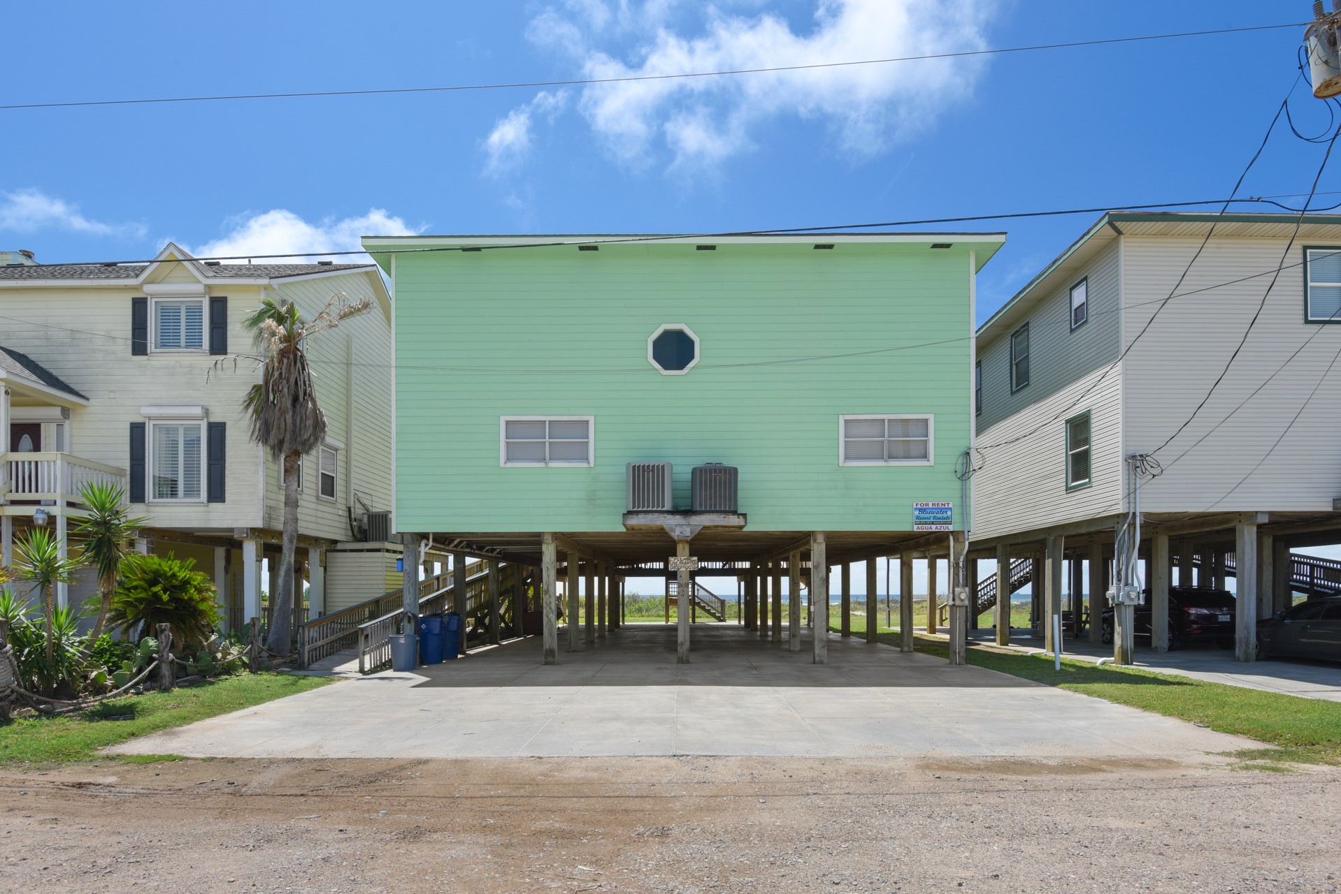 2438 Bluewater Highway, Surfside Beach, TX 77541