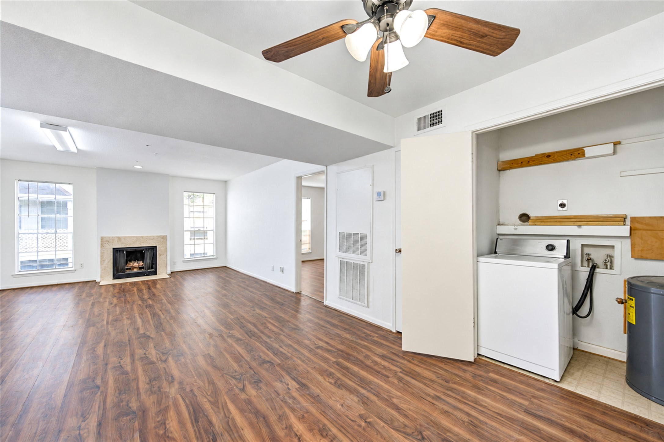6606 De Moss Drive, #1602, Houston, TX 77074