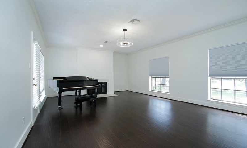 8006 Albin Lane, Houston, TX 77071