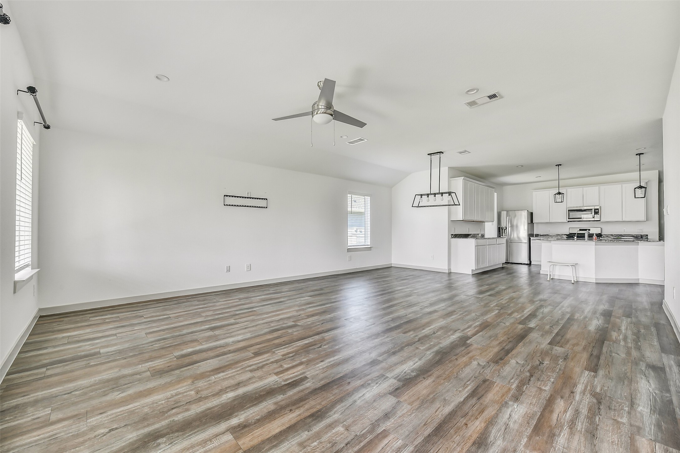 1004 Great Barracuda Lane, Alvin, TX 77511