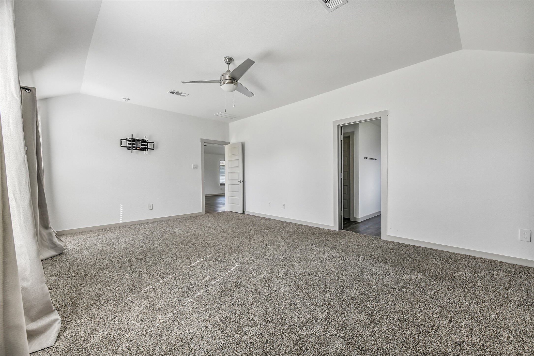 1004 Great Barracuda Lane, Alvin, TX 77511