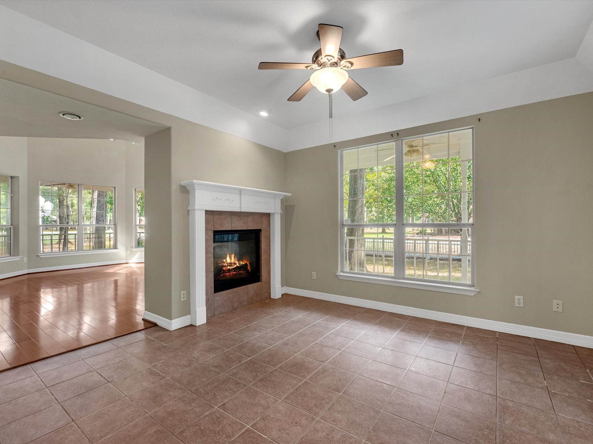 510 Vista Del Lago Drive, Huffman, TX 77336