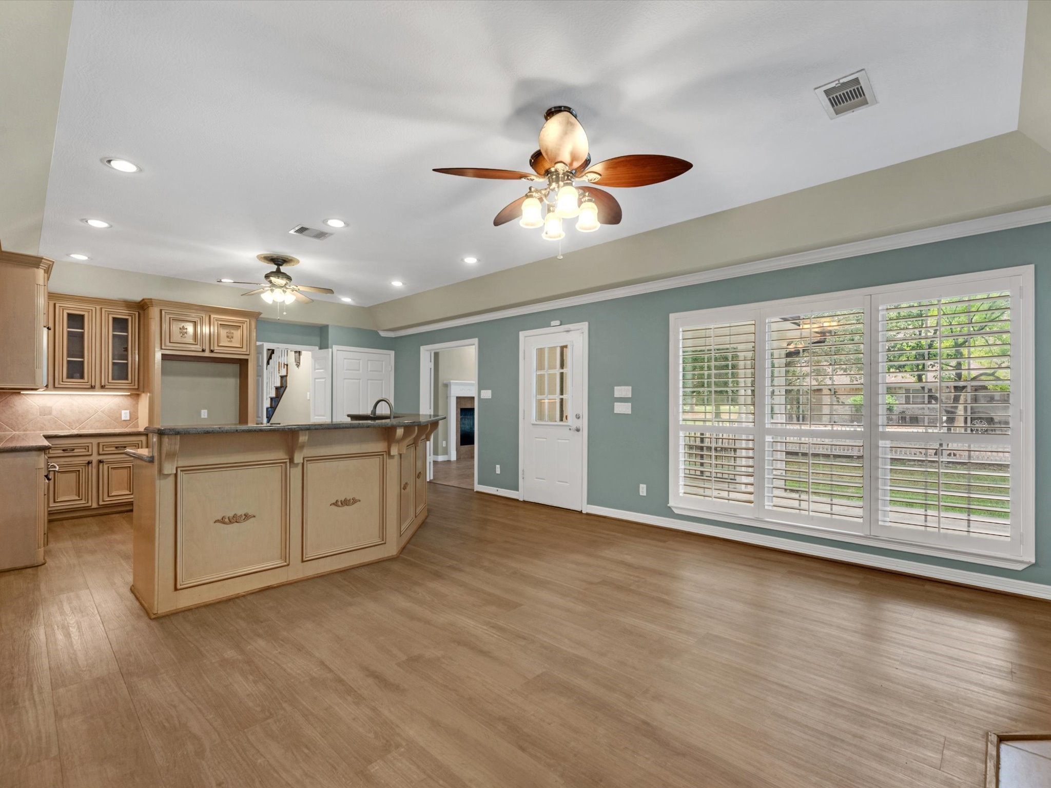 510 Vista Del Lago Drive, Huffman, TX 77336