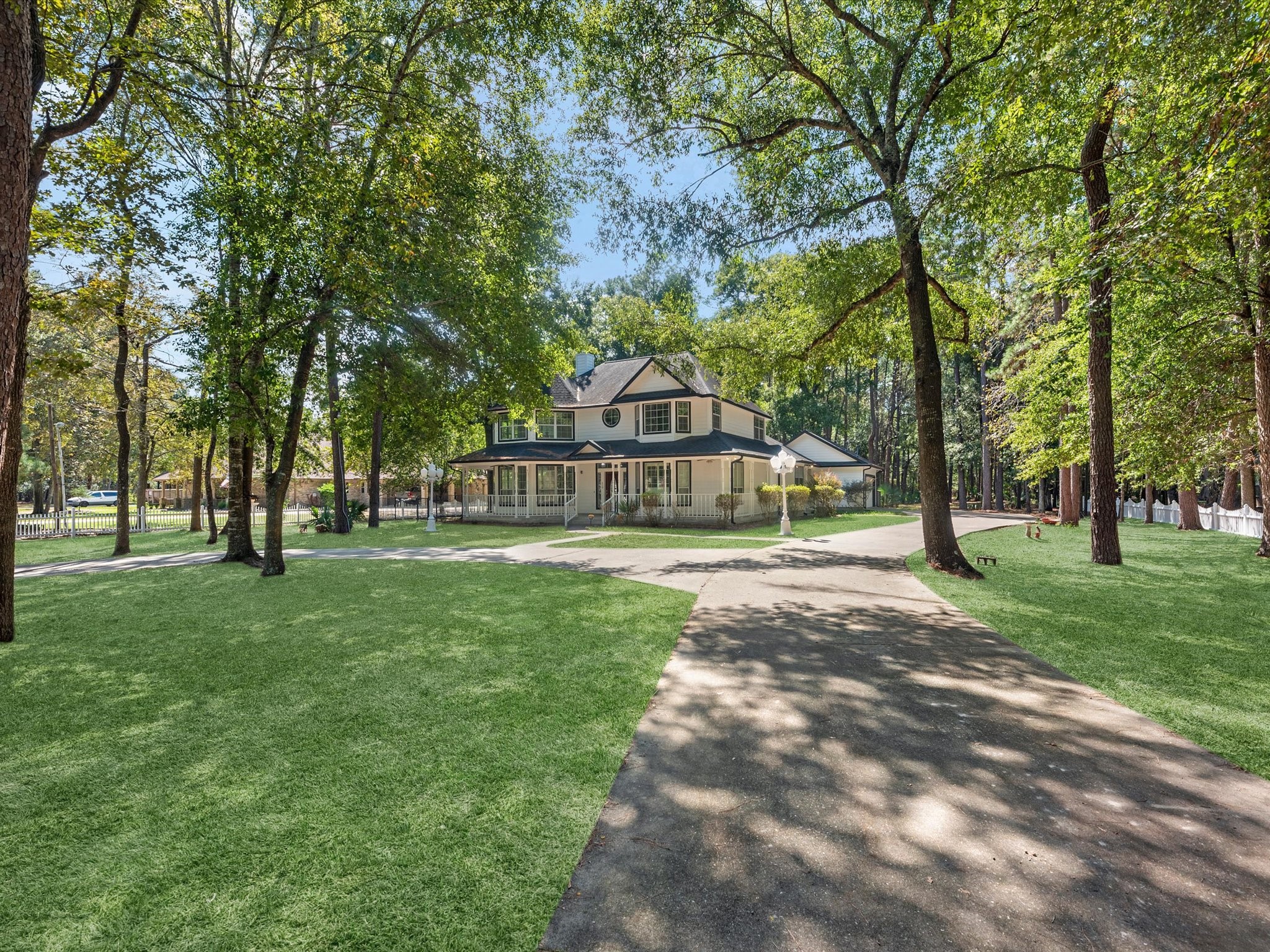 510 Vista Del Lago Drive, Huffman, TX 77336