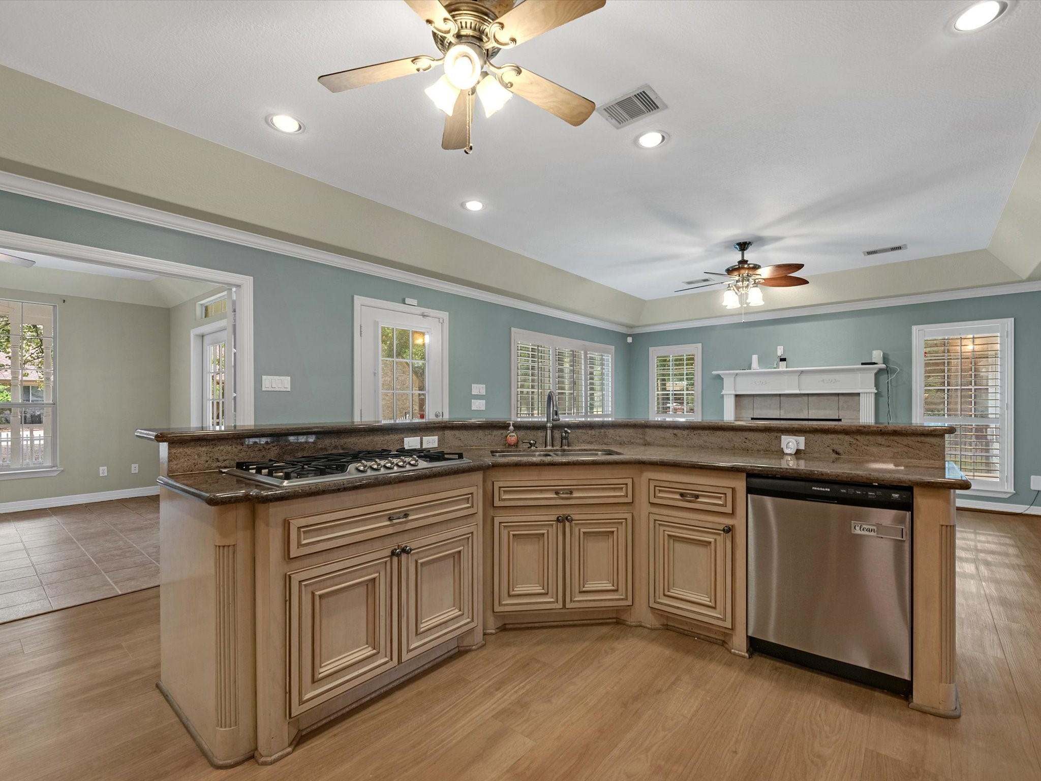 510 Vista Del Lago Drive, Huffman, TX 77336