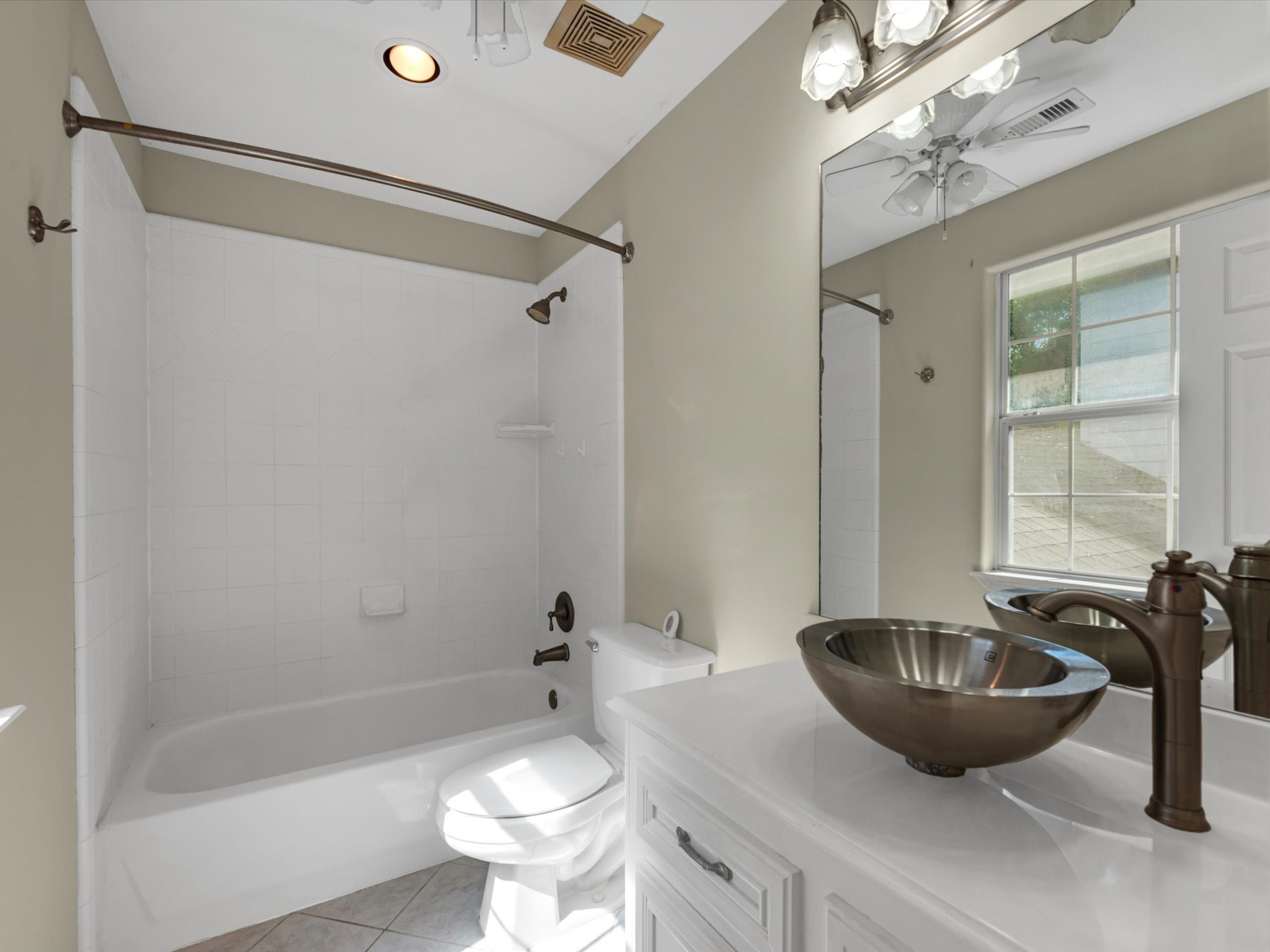 510 Vista Del Lago Drive, Huffman, TX 77336