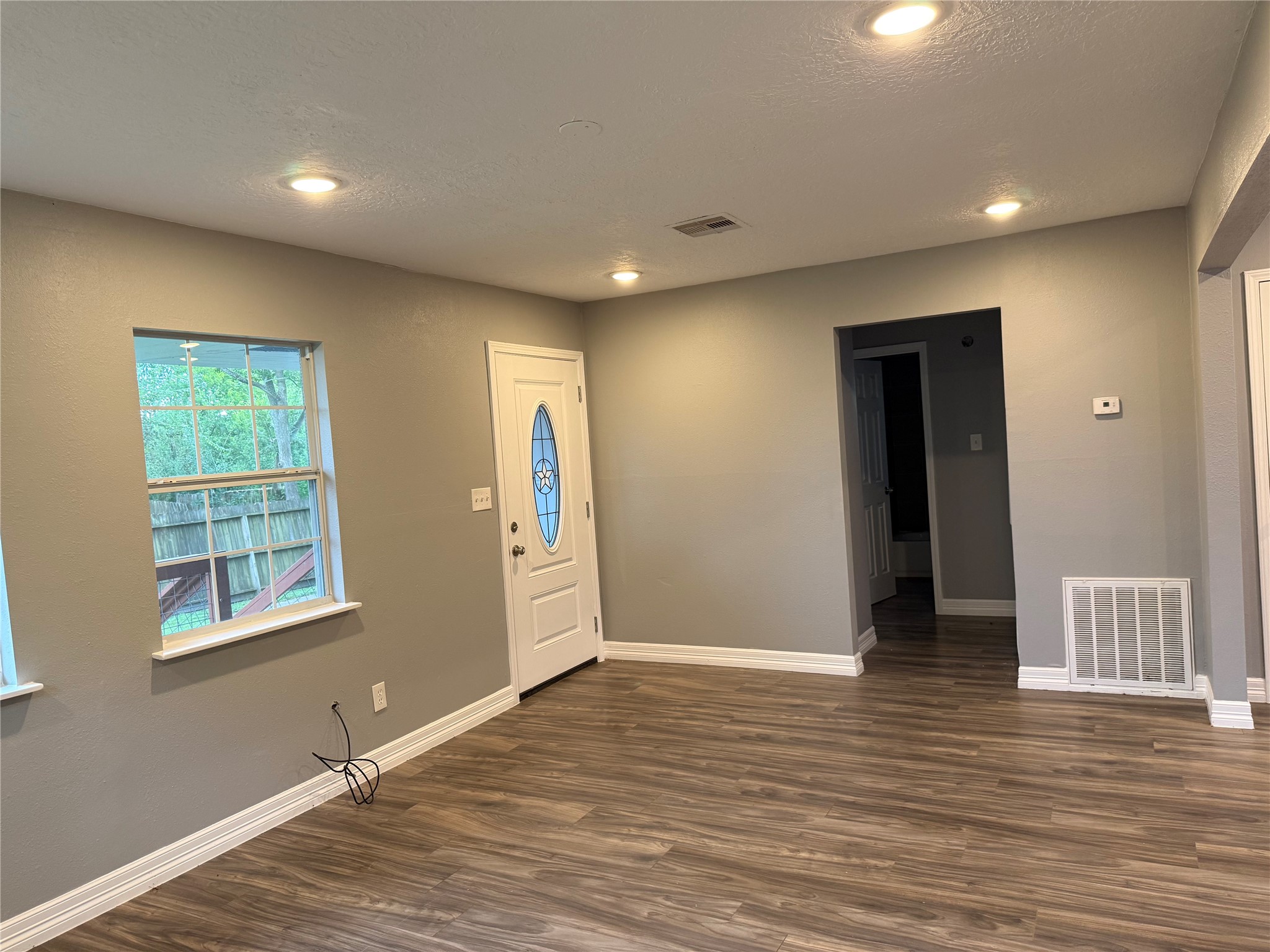 4308 6th Street, Bacliff, TX 77518