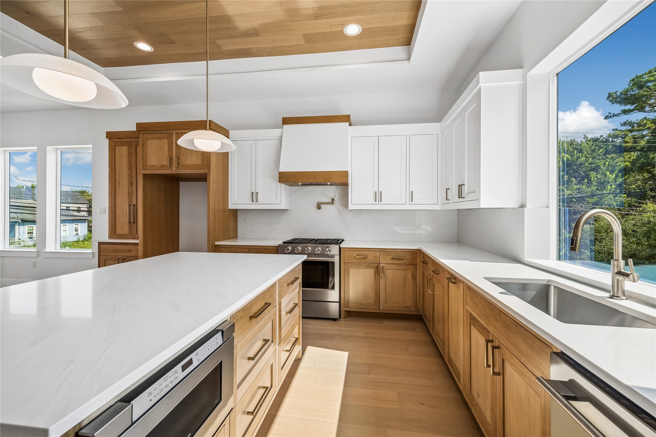 3402 Market Street, Houston, TX 77020