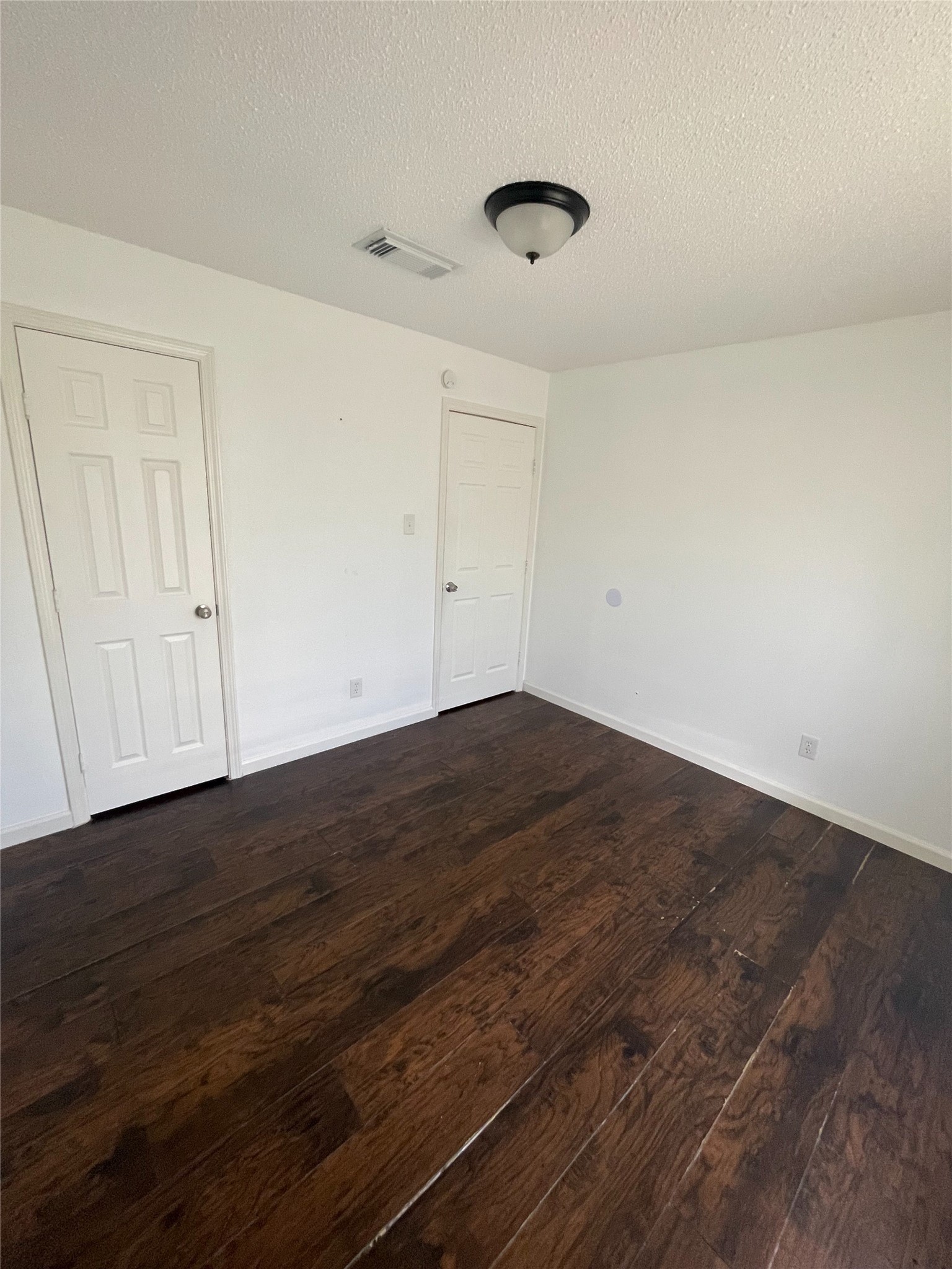 Another view of the secondary bedroom.