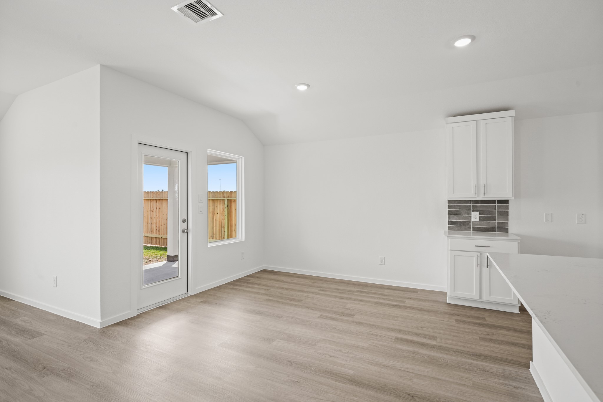 8918 Phoebe Bend Drive, Montgomery, TX 77316