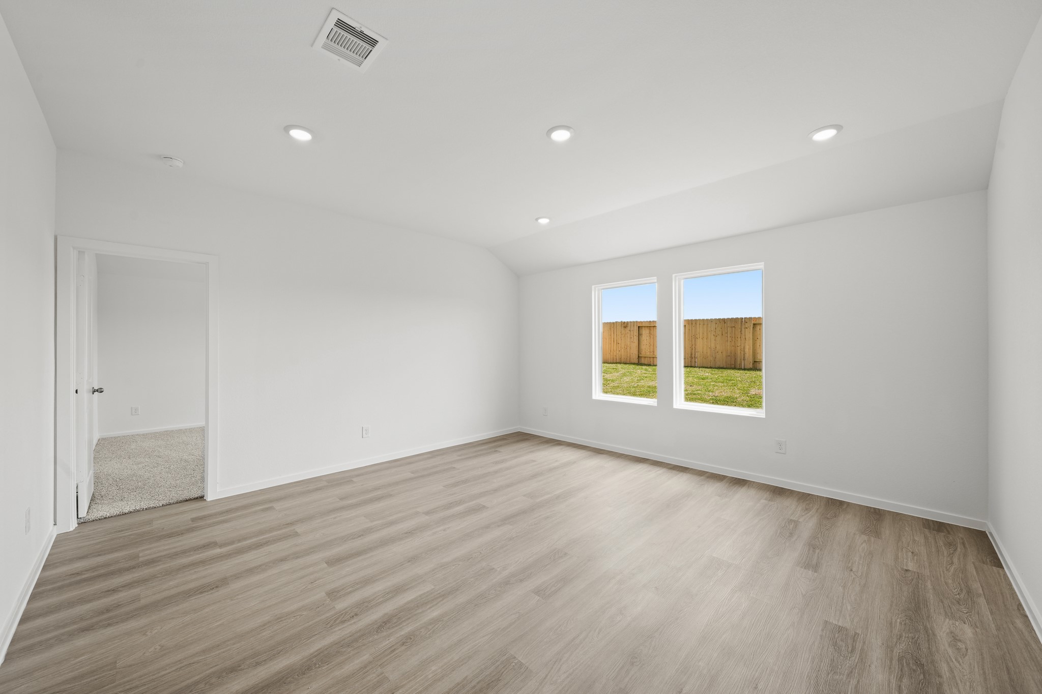 8918 Phoebe Bend Drive, Montgomery, TX 77316