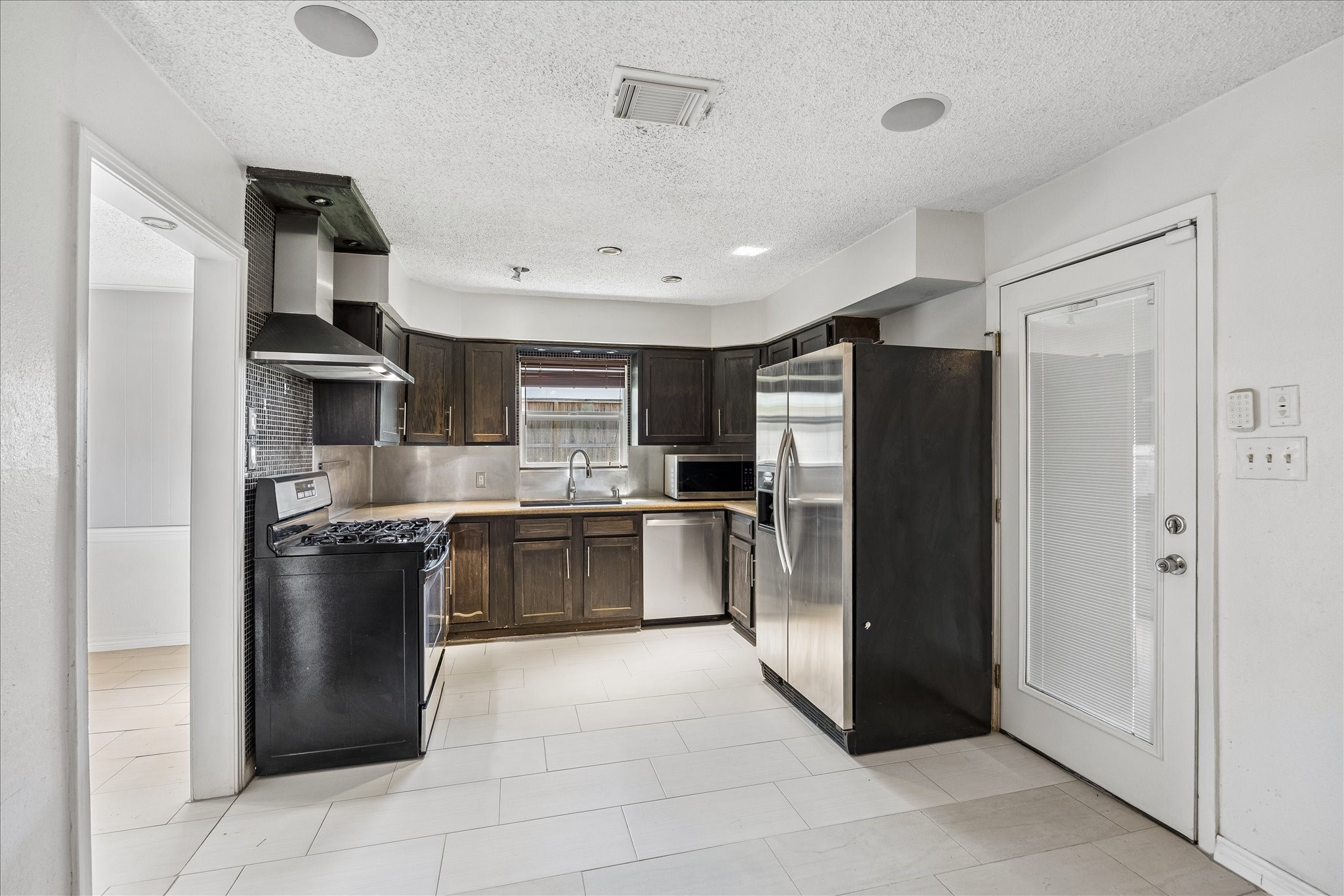 4707 Bellview Street, Bellaire, TX 77401