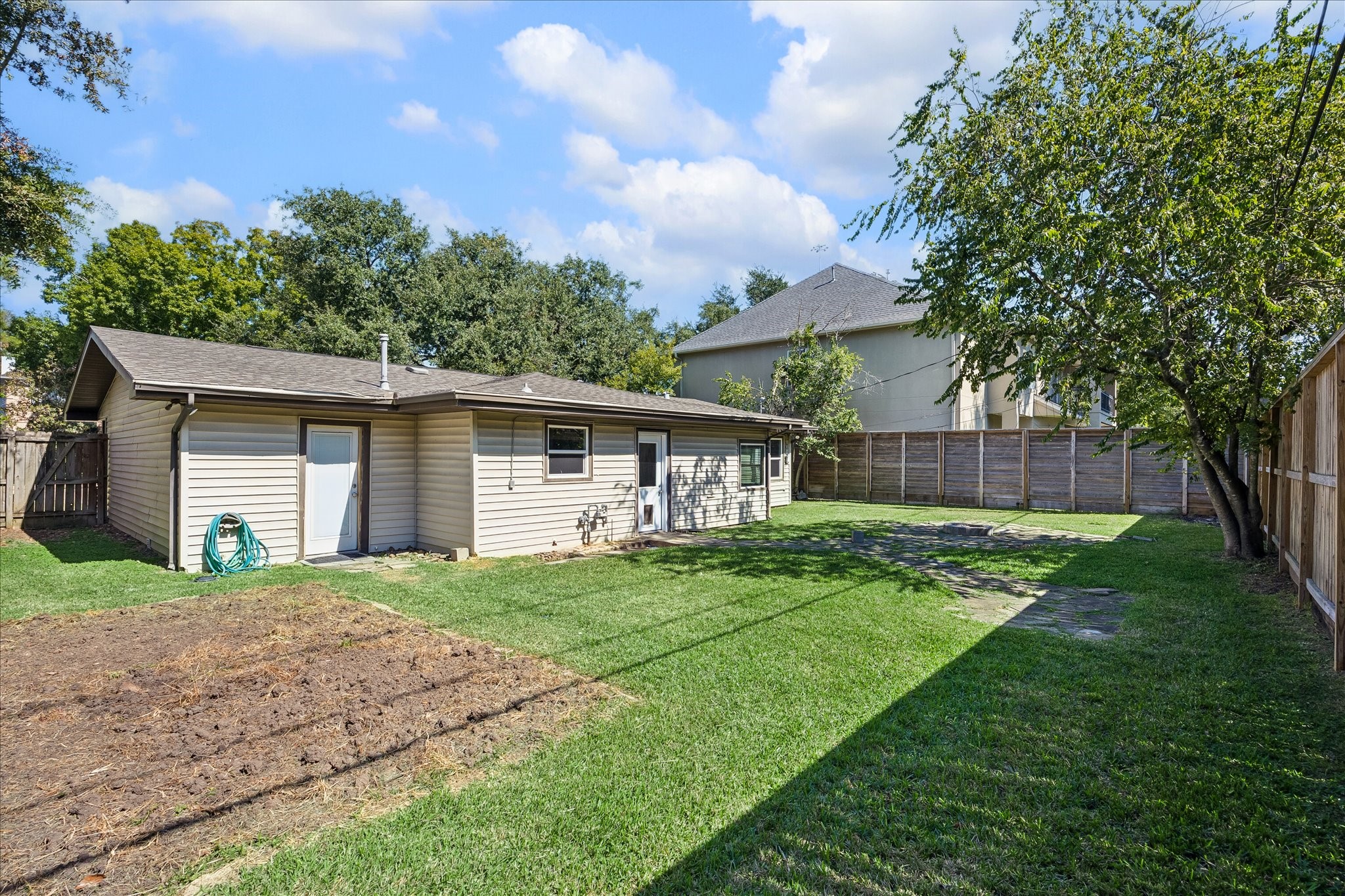 4707 Bellview Street, Bellaire, TX 77401