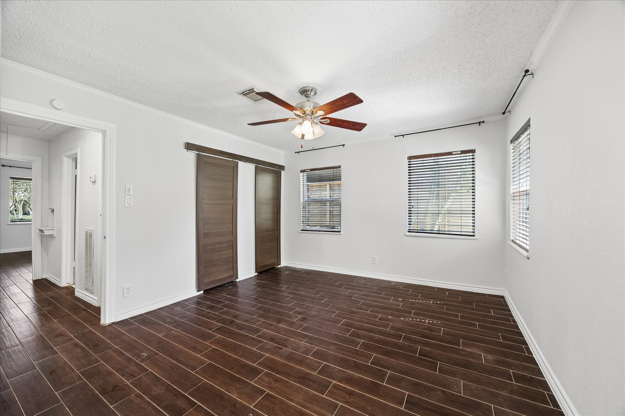 4707 Bellview Street, Bellaire, TX 77401