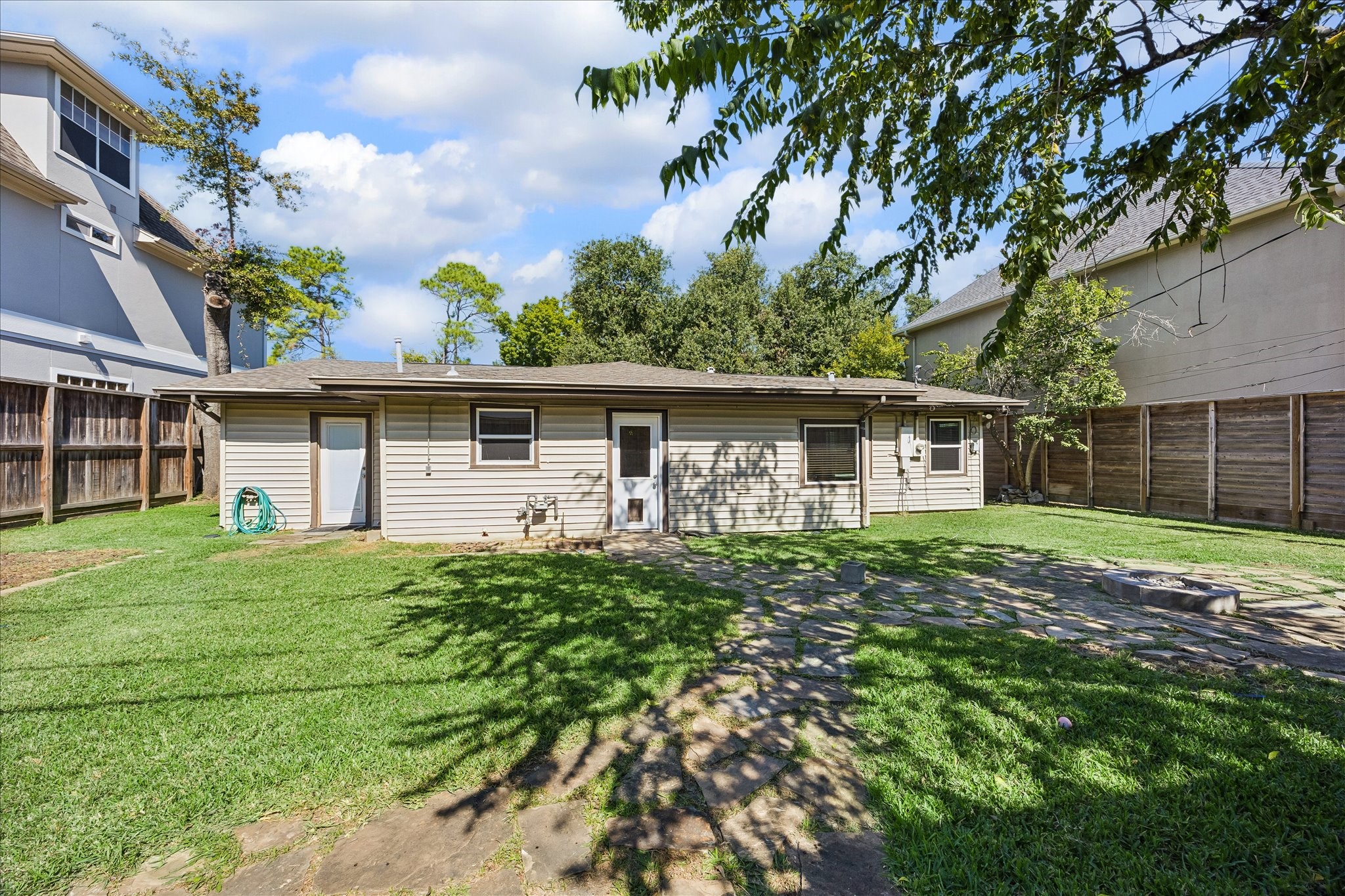 4707 Bellview Street, Bellaire, TX 77401