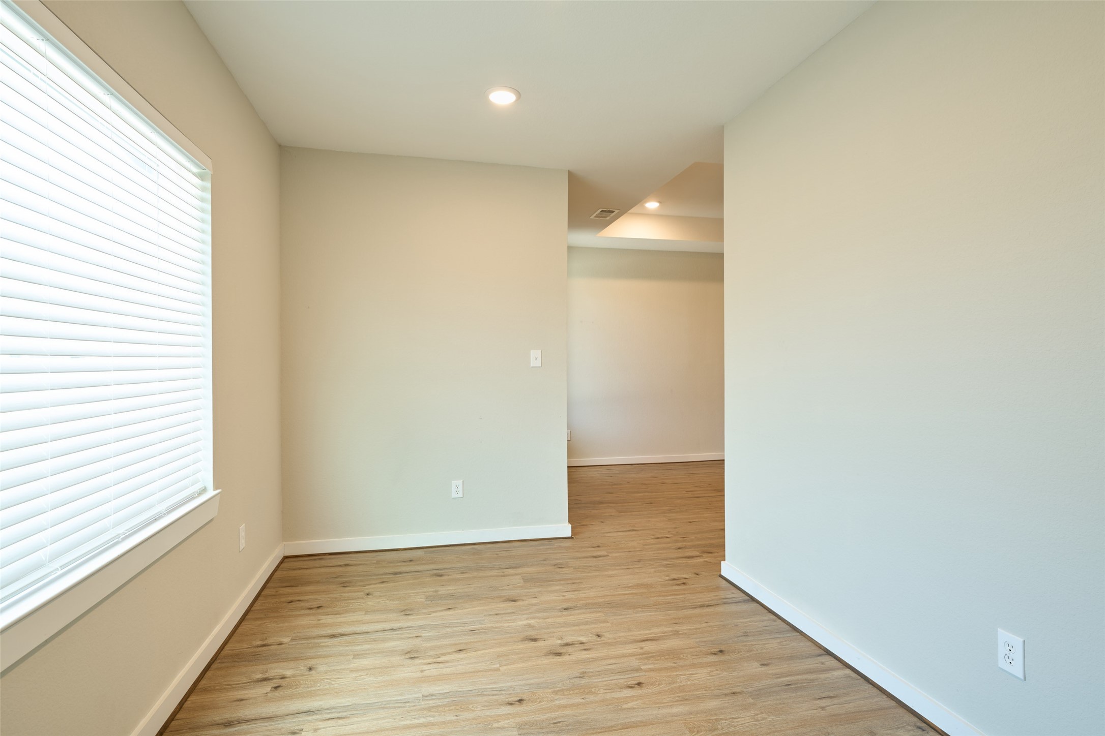 10317 Lake Road, #13C, Houston, TX 77070