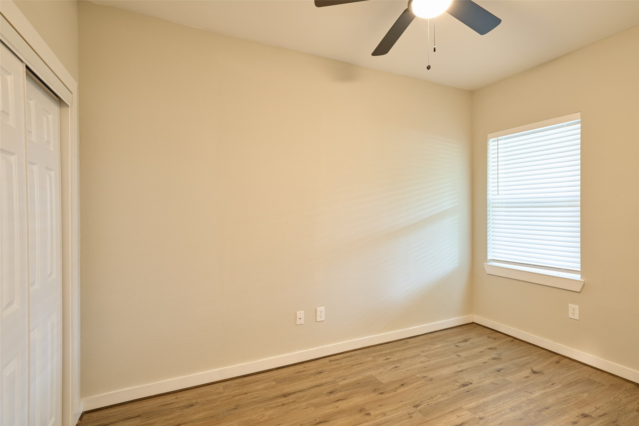 10317 Lake Road, #13C, Houston, TX 77070