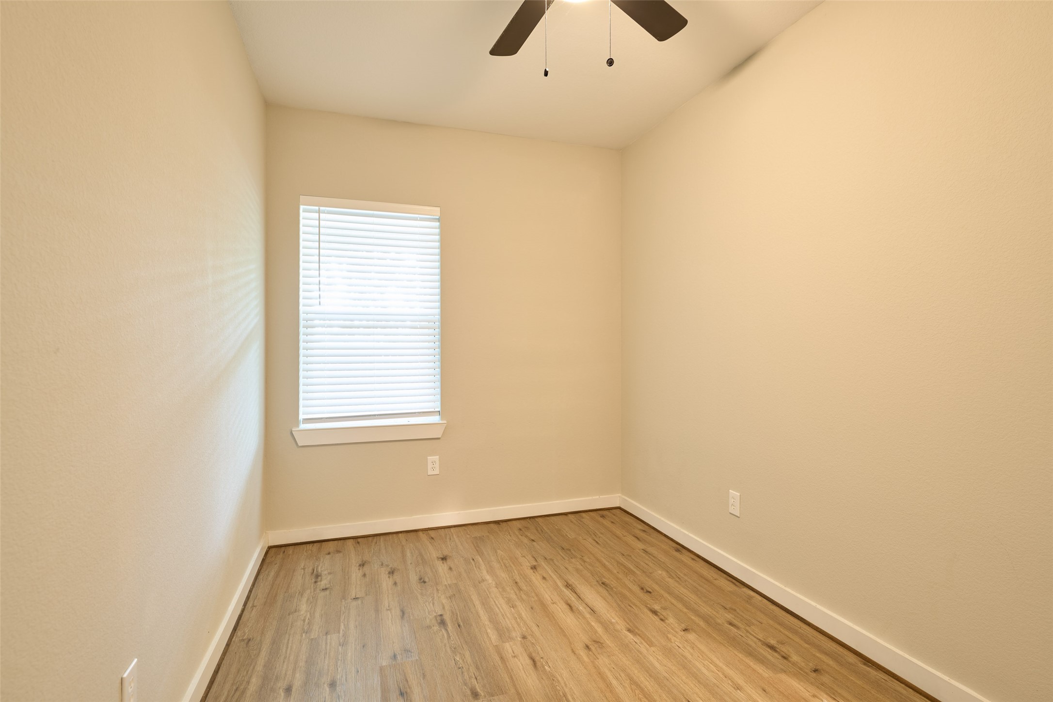 10317 Lake Road, #13C, Houston, TX 77070