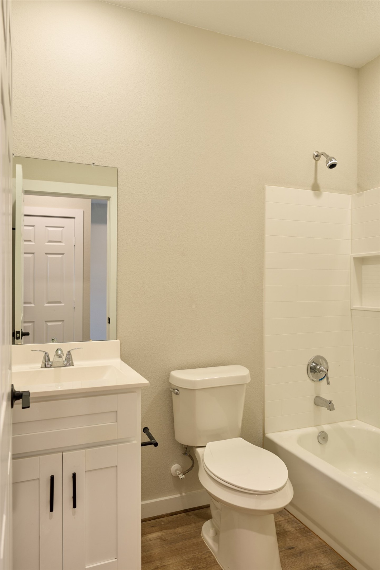 10317 Lake Road, #13C, Houston, TX 77070