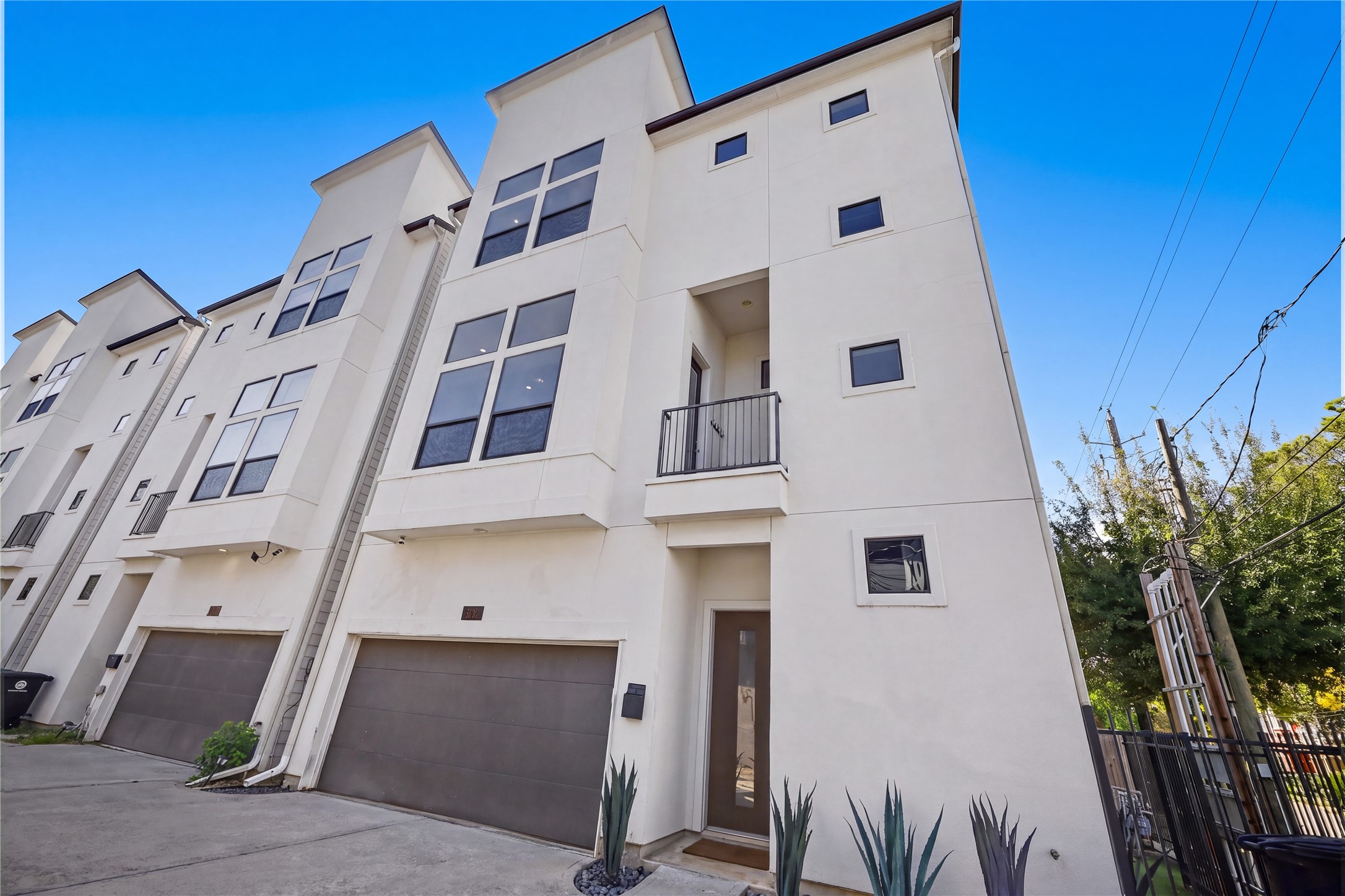 Corner unit with fenced-in turfed grass for pets. Two car garage and easy street parking. Corner unit with fenced-in turfed grass for pets. Two car garage and easy street parking.