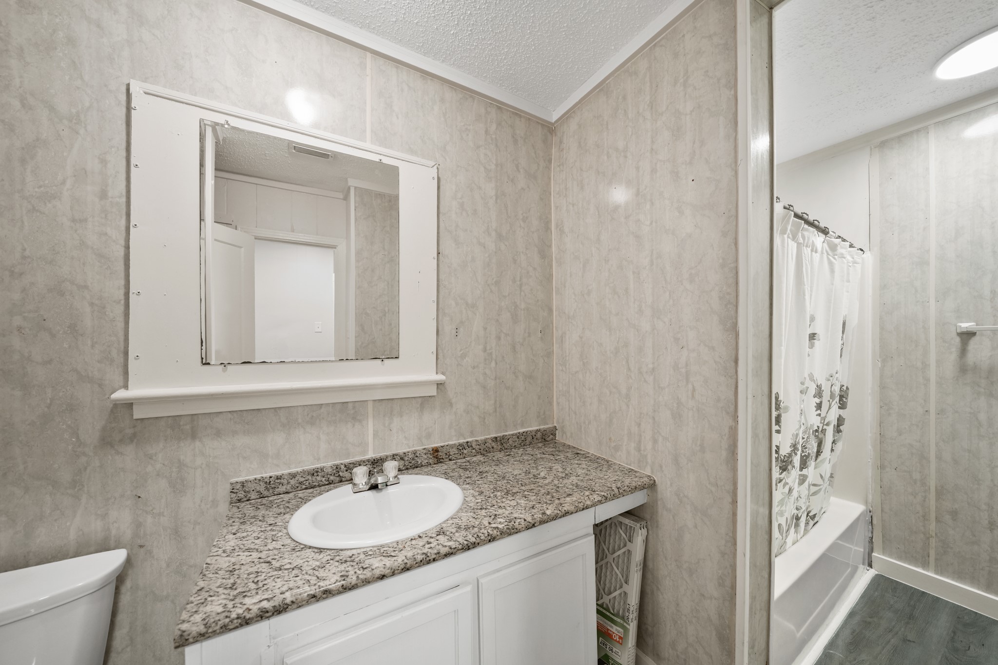 2018 Rosalee Street, La Marque, TX 77568