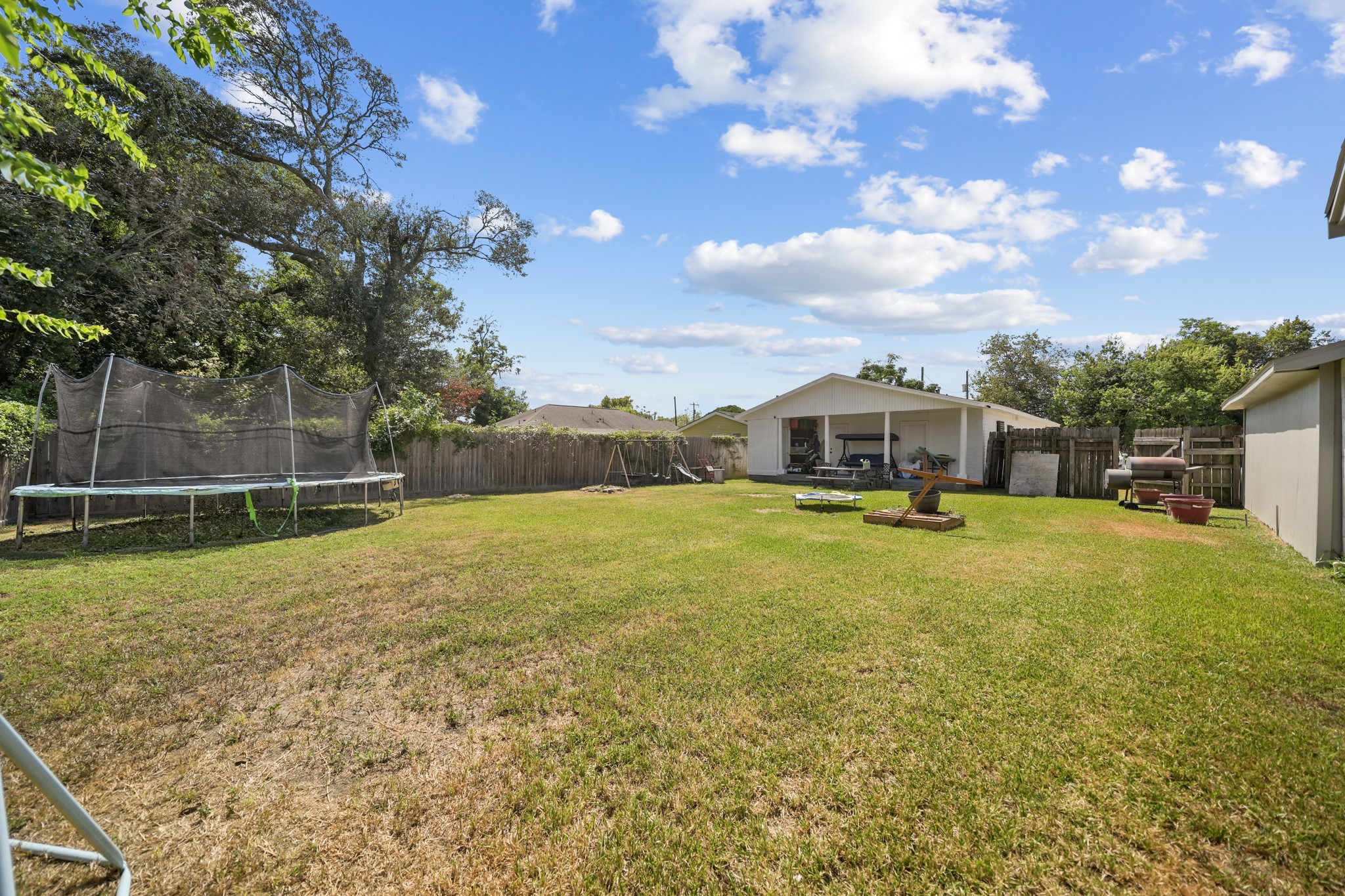 2018 Rosalee Street, La Marque, TX 77568