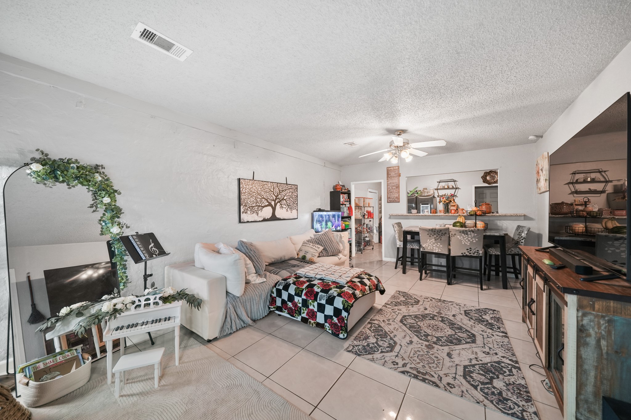 2018 Rosalee Street, La Marque, TX 77568