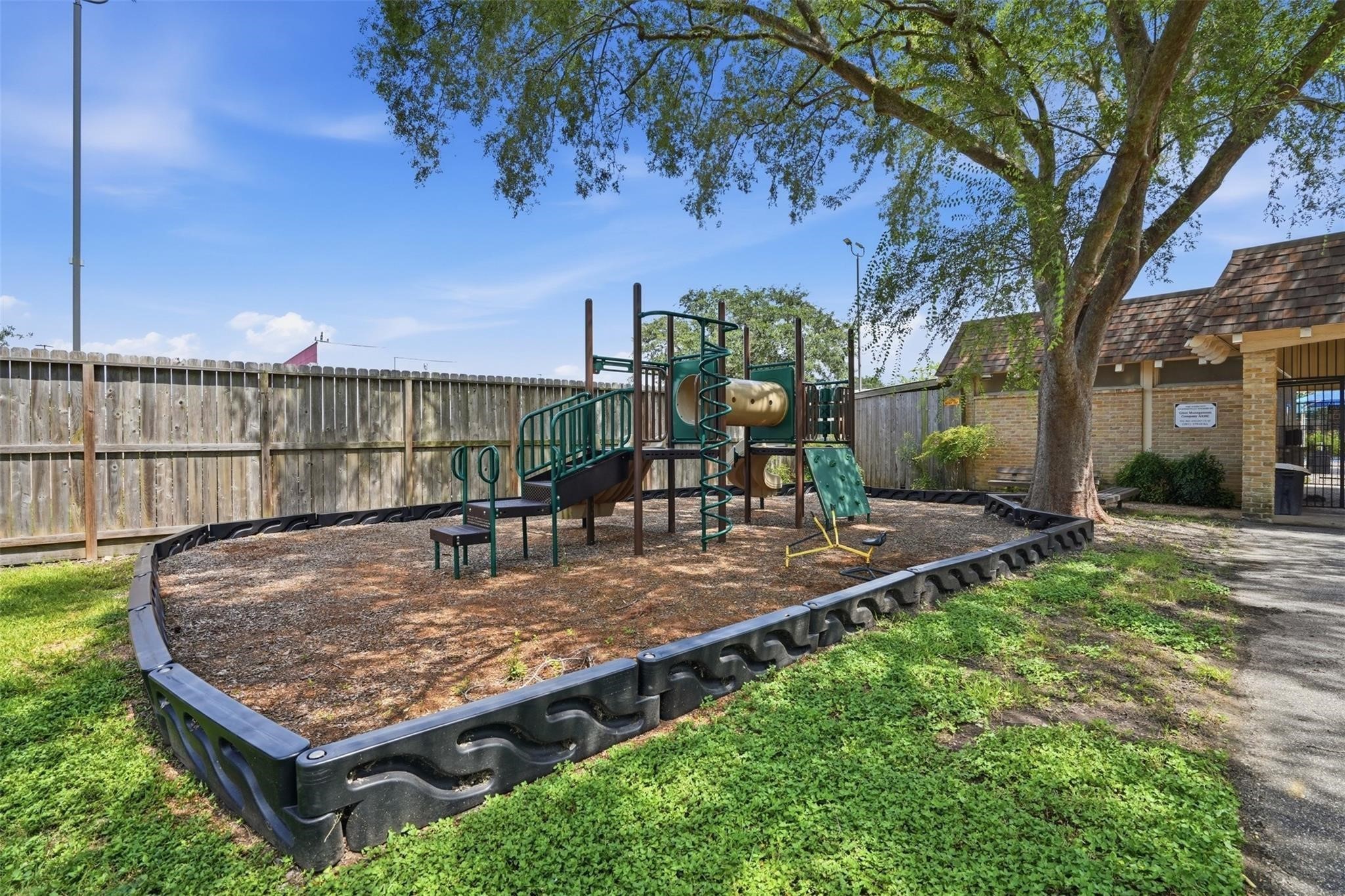 12919 Westhorpe Drive, Houston, TX 77077