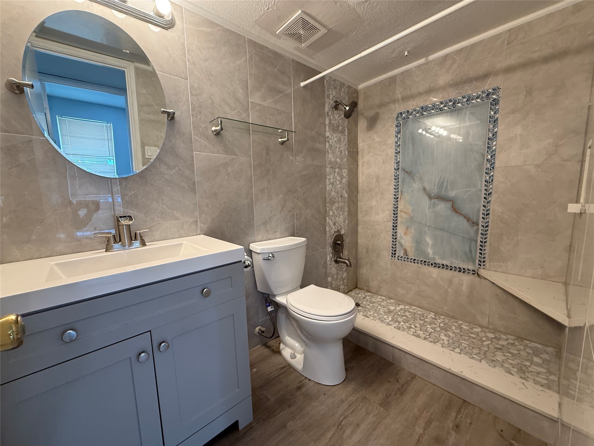 Full bathroom has been updated and features an oversized shower. Full bathroom has been updated and features an oversized shower.