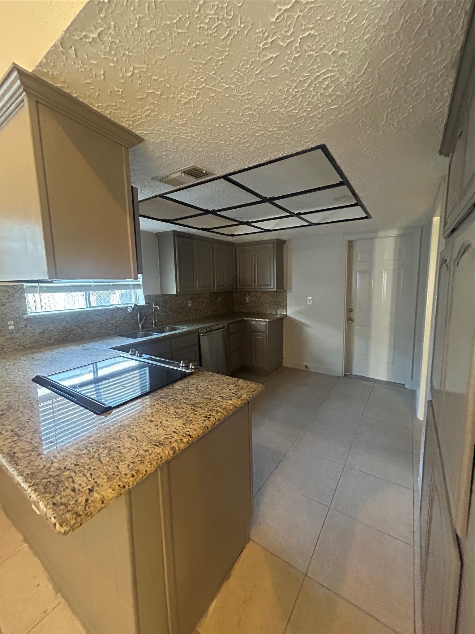 10406 Stockman Lane, Sugar Land, TX 77498