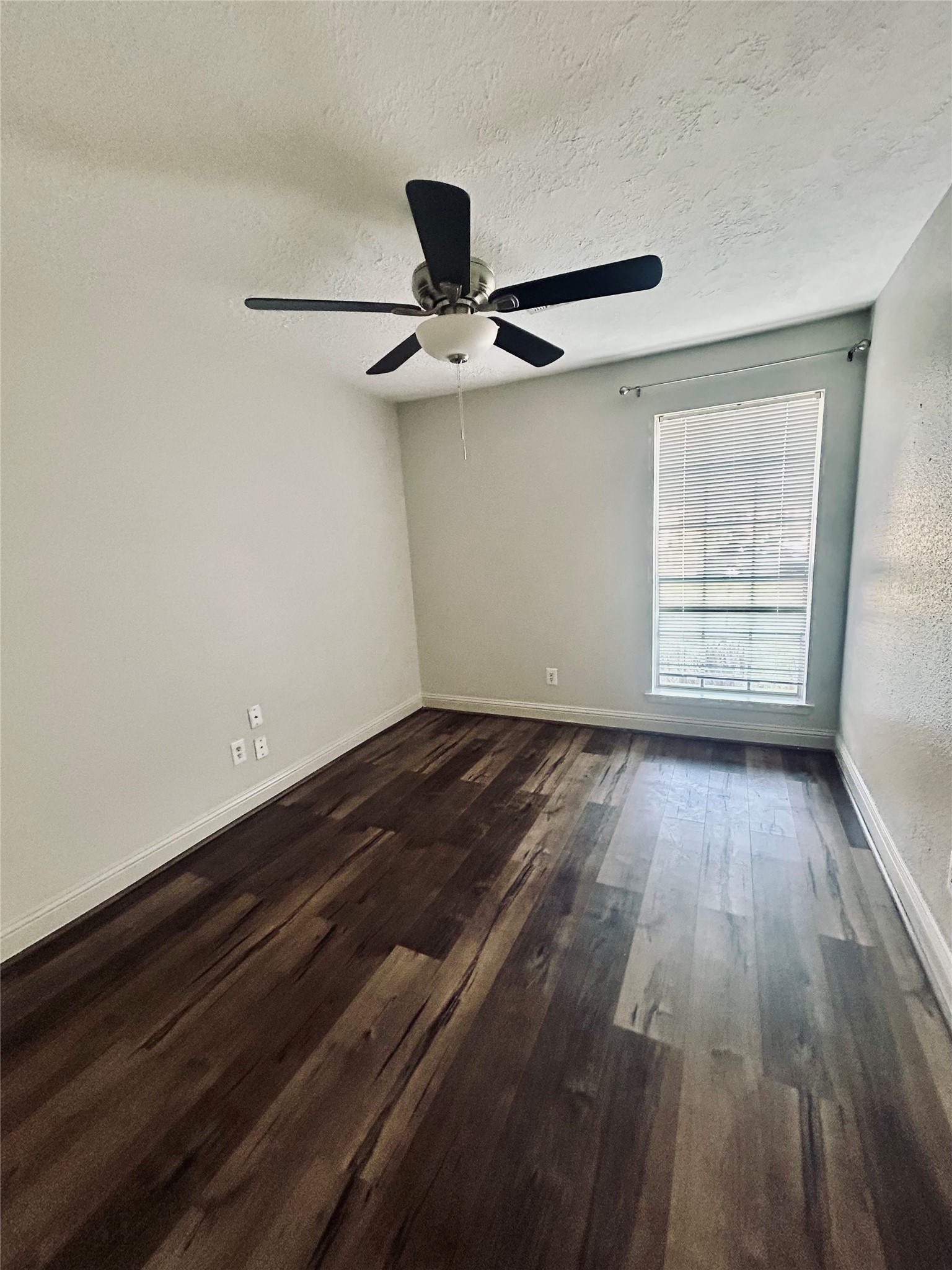 10406 Stockman Lane, Sugar Land, TX 77498
